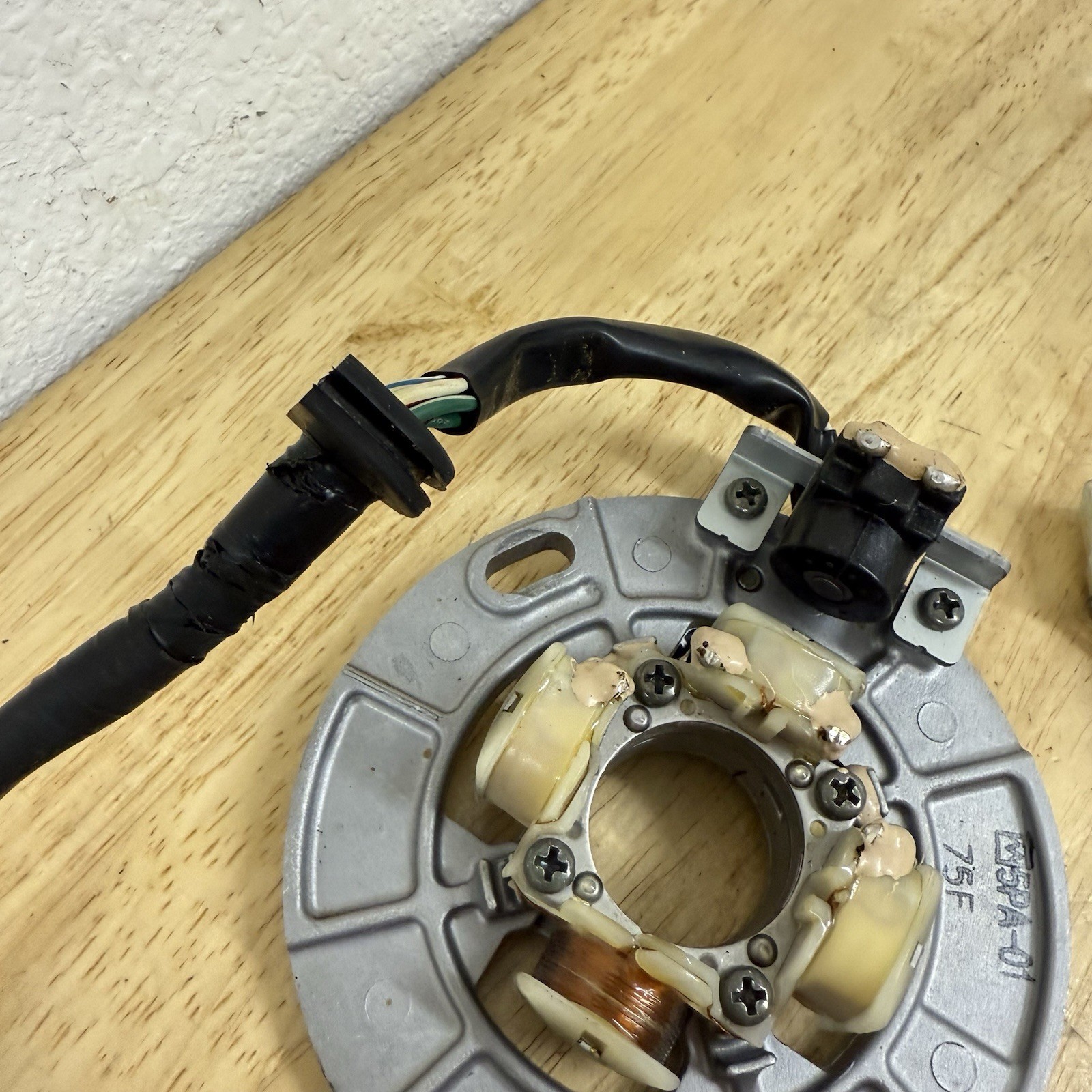 2008 Yamaha YZ85 YZ 85 OEM Stator Magneto Generator (02-18) #91