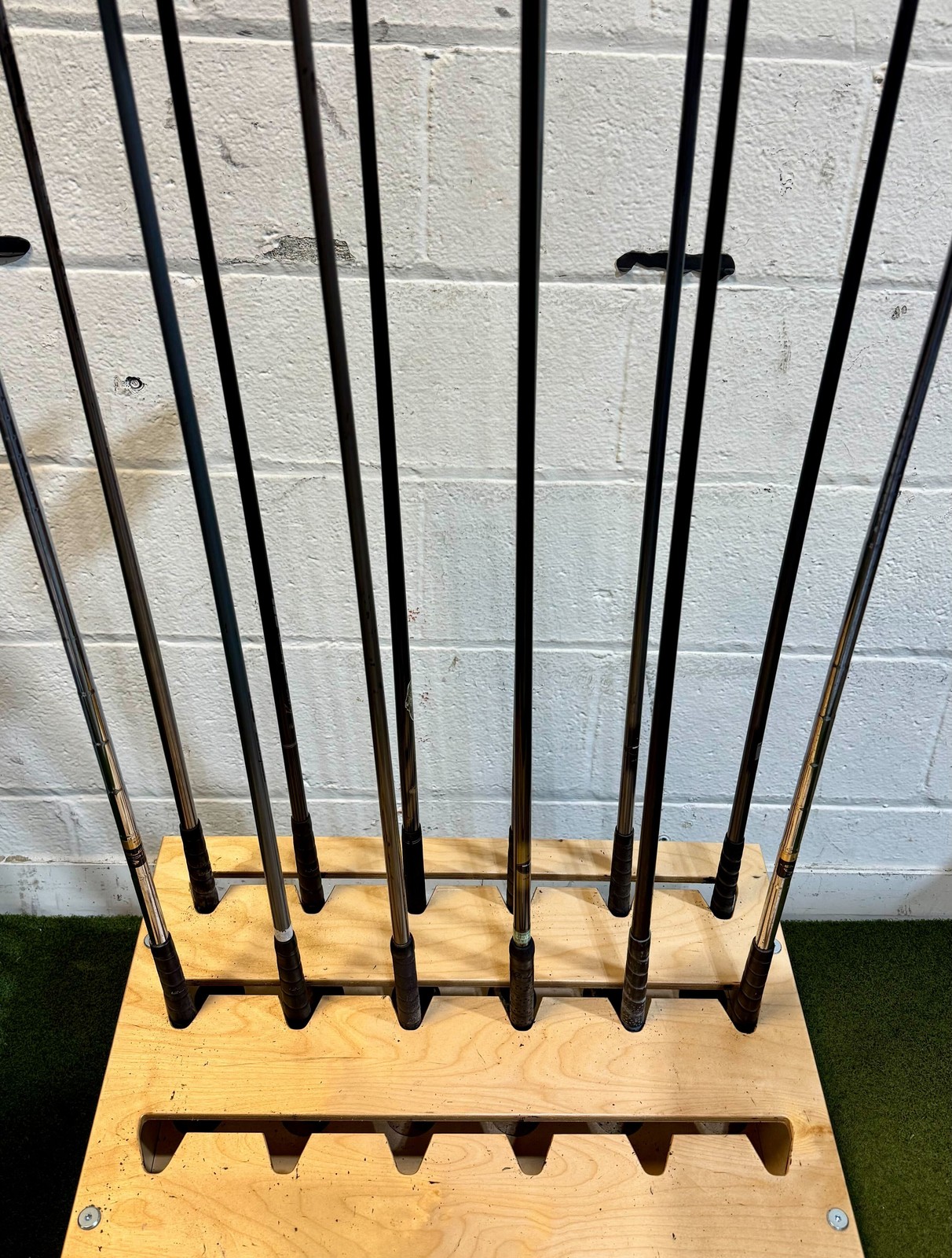 Wholesale Lot of 25 Golf Clubs - Vintage Cobra Drivers