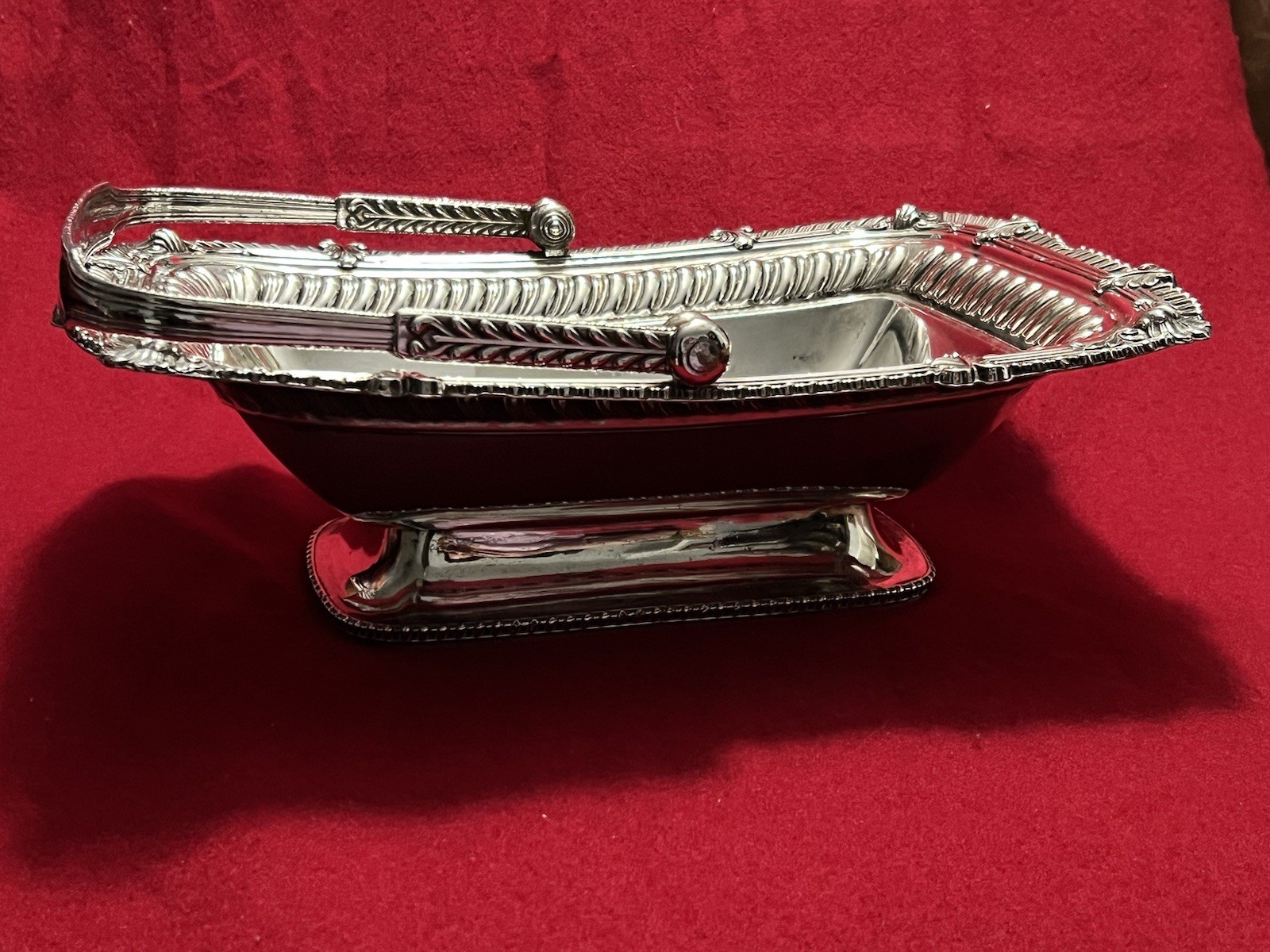 Large George III Old Sheffield Plated Handled Cake Basket W/Shell Border C.1810s