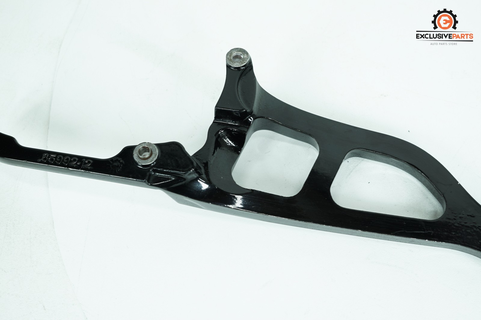 12 Harley Dyna FLD Switchback OEM Exhaust Hanger Bracket Mount Support 65992-12