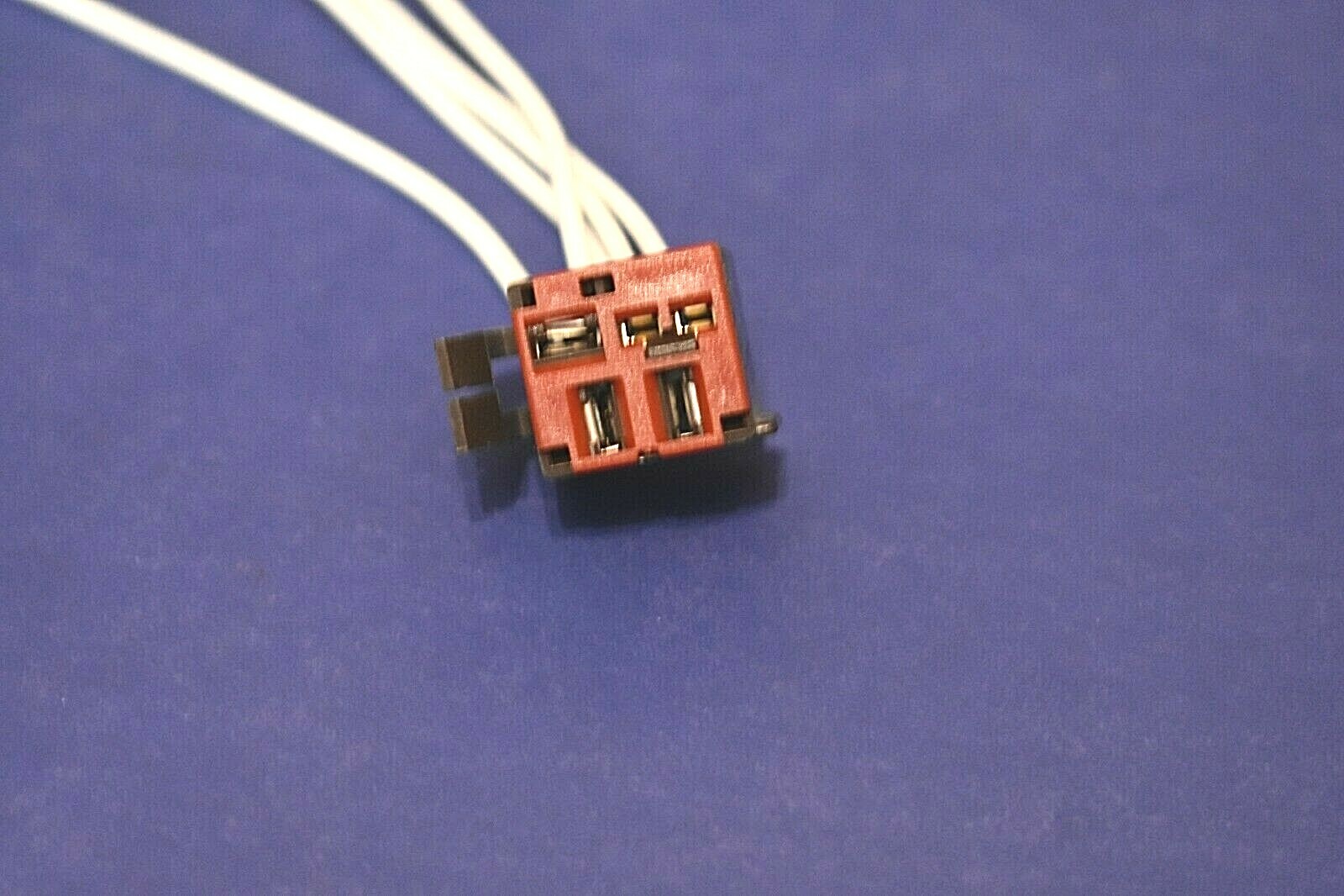 Ford Electronic Engine Control Computer EEC Relay Harness Connector Socket Plug