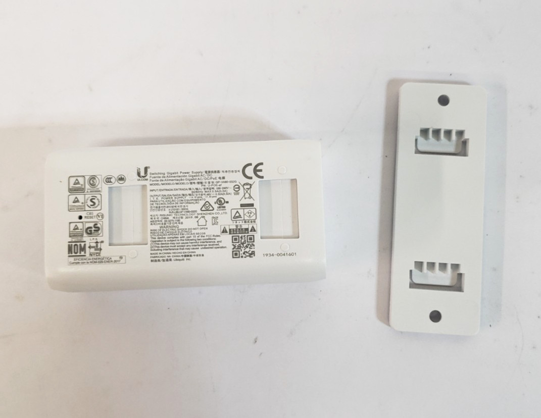 Lot of 10 Open Box UniFi U-PoE-af Injectors w/ Power Cords & Mounting Screws