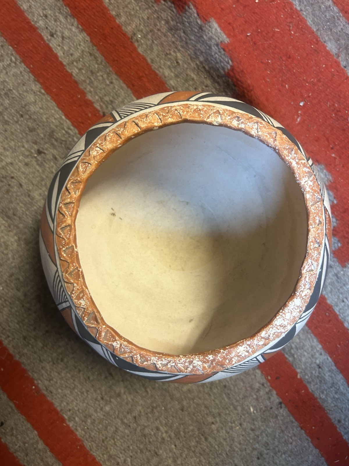 Beautiful Acoma Polychrome Pot W/ Ruffled Rim A. Pasquale Native American Potter