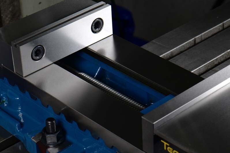 TEGARA 6 690V CNC Premium Milling Vise .0004 D688 NEW! R[