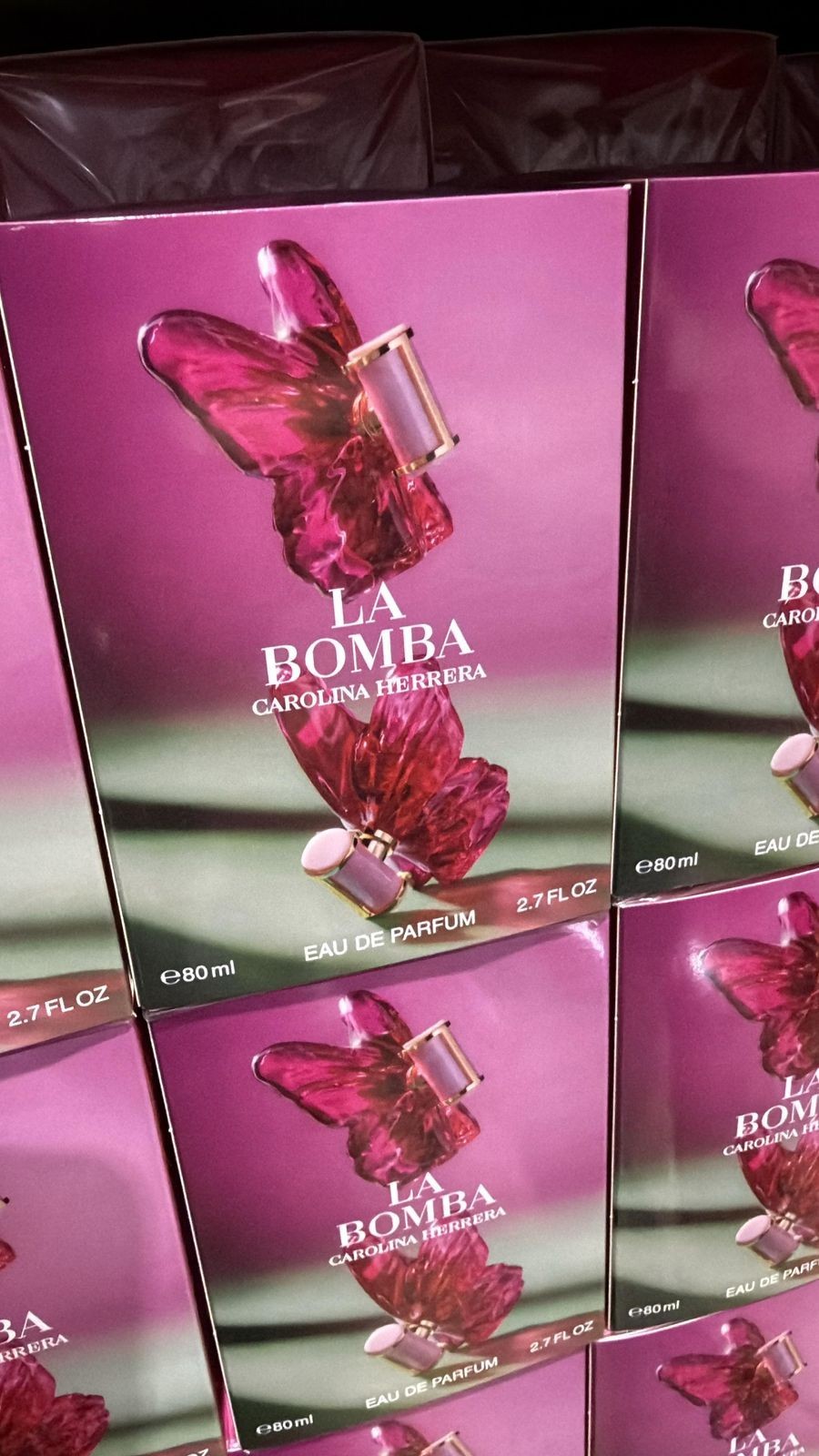 Carolina Herrera La Bomba Eau de Luxury Parfum for Women 2.8 floz / 80ml .