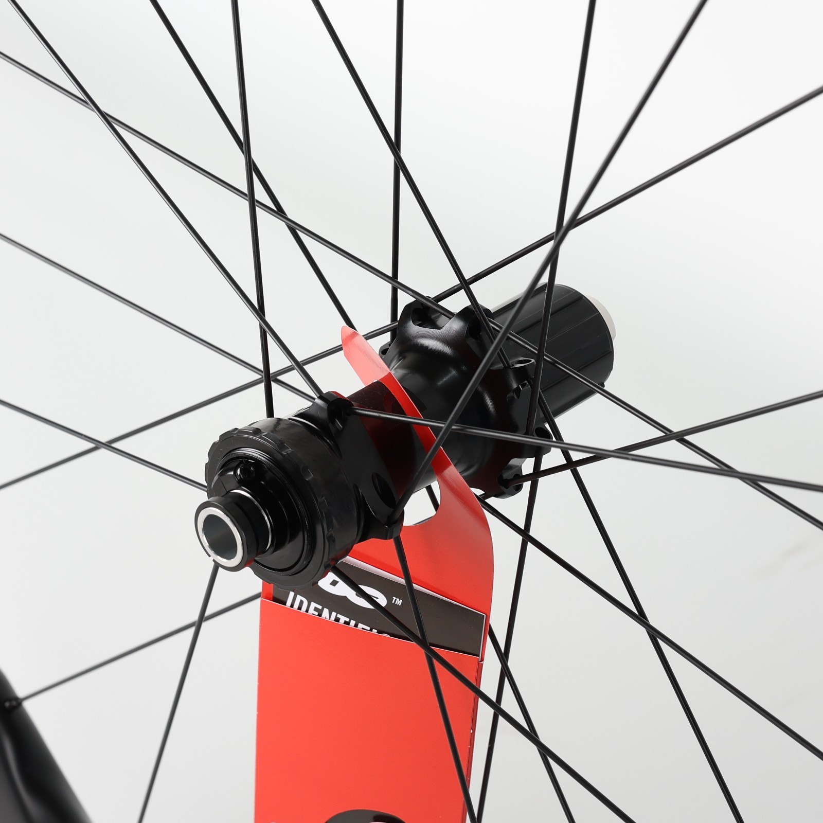 New Fulcrum Soniq 42 F/R Pair Complete Wheelset Shimano 11/12S FREE SHIPPING