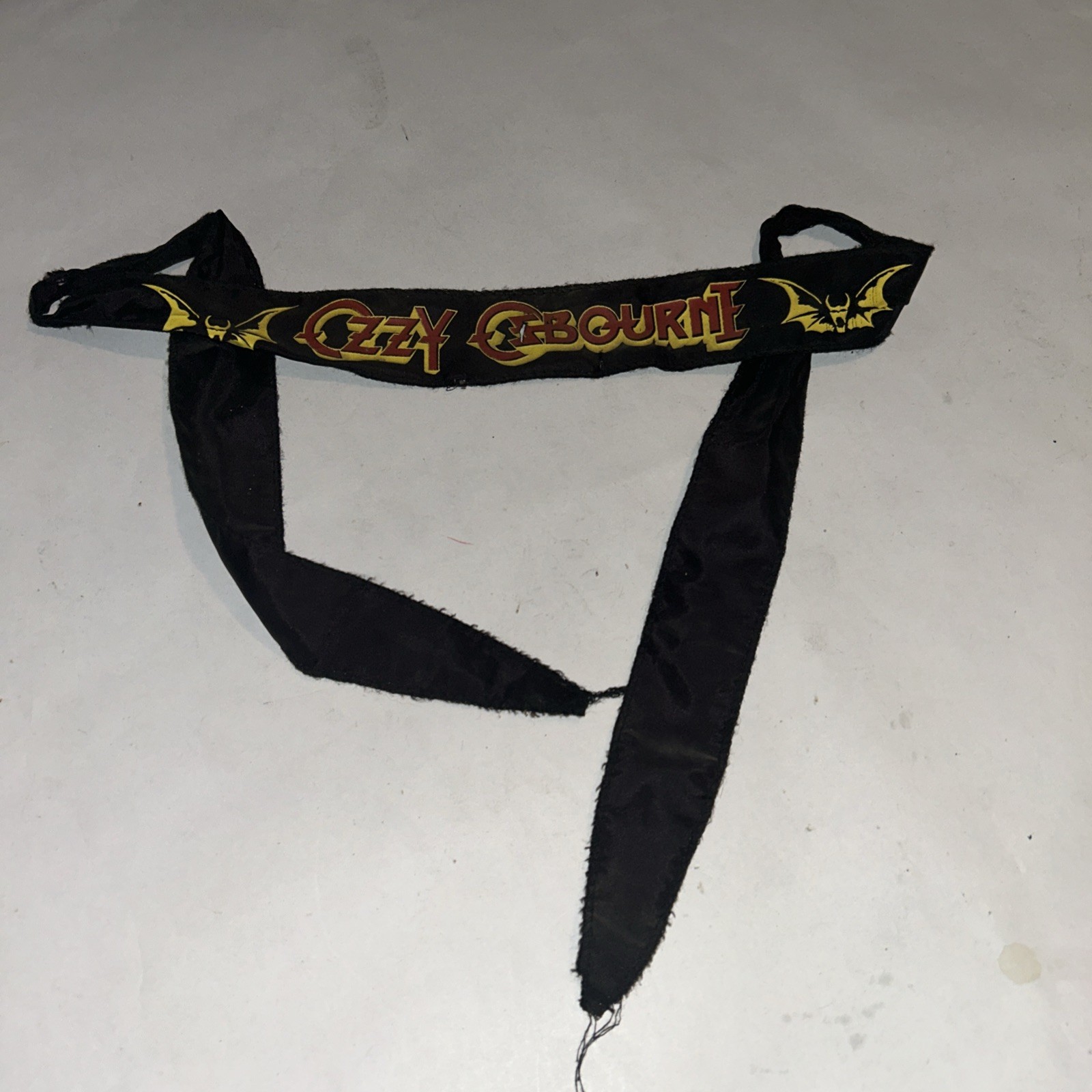 VTG Ozzy Osbourne 1984 HEADBAND SPEAK OF THE DEVIL - RARE - Bat Logo