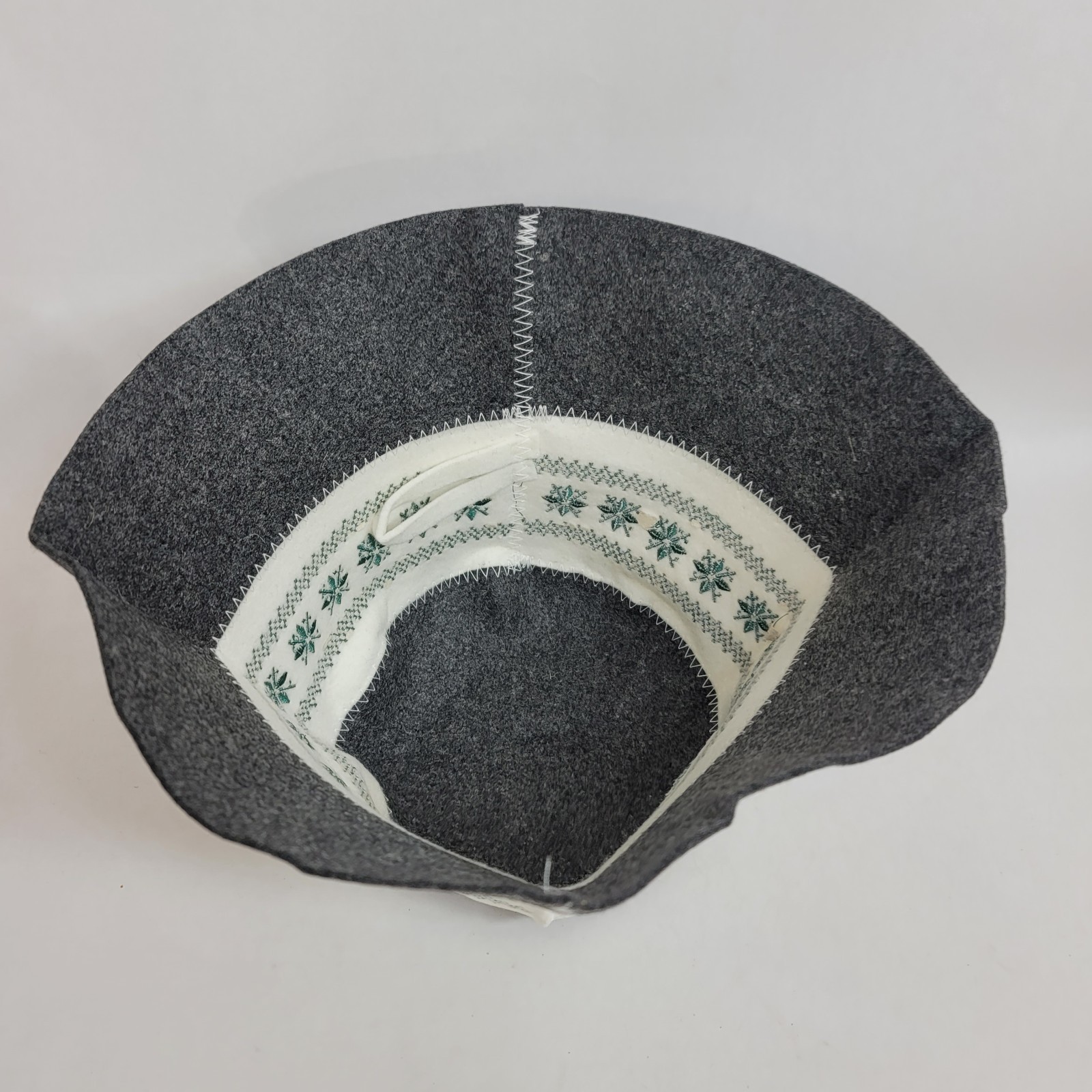 Nordic Style Snowflake Sauna Hat One Size Unisex Grey White Wool Felt Banya Gear