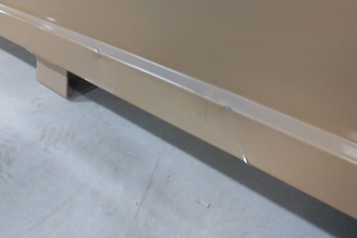 Knaack 1020 52 Cu Ft Total Storage Cap Tan Steel Jobsite Cabinet