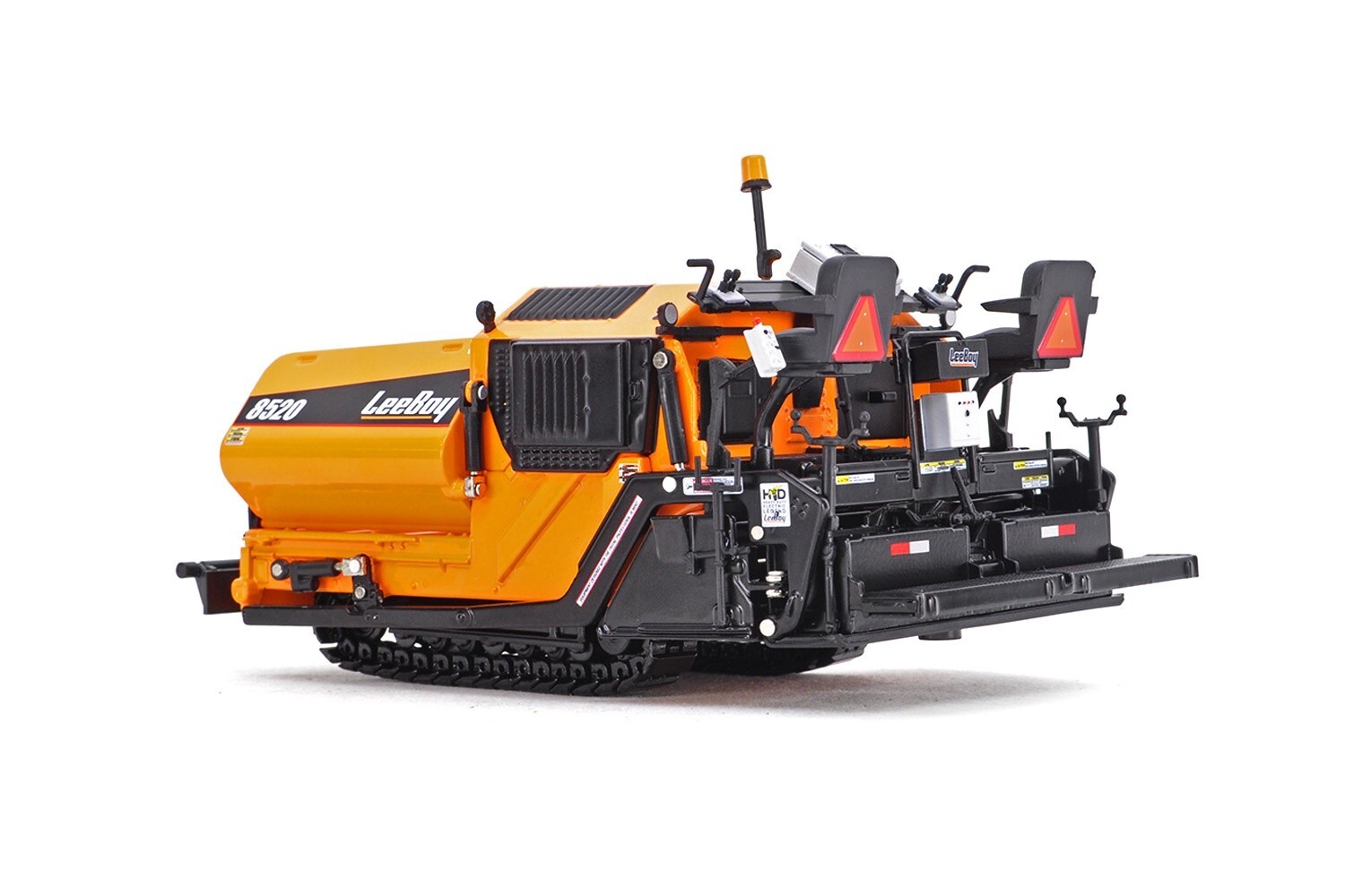 LeeBoy 8520 Asphalt Paver - Diecast Masters 1:32 Scale Diecast Model #41004 New