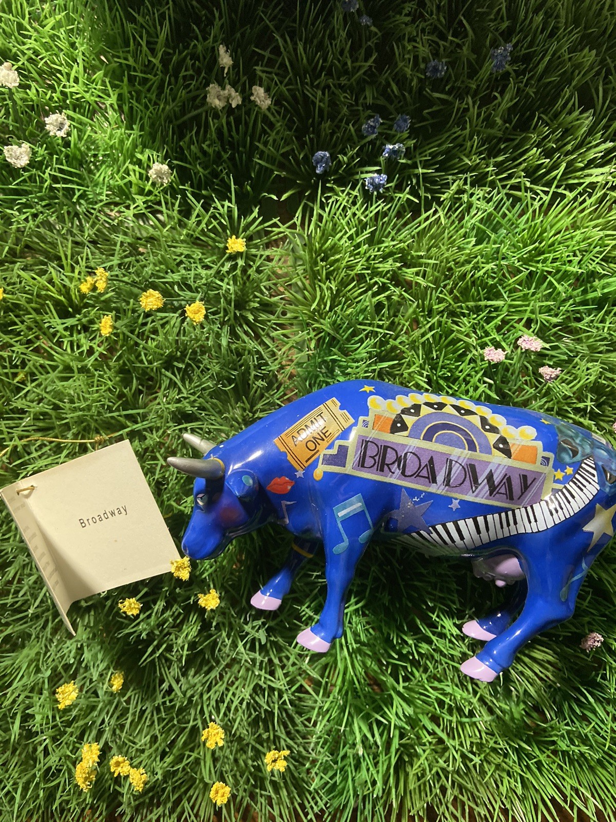 Cow On Parade Broadway 2000 Complete w/ Box & Tag Item #9159