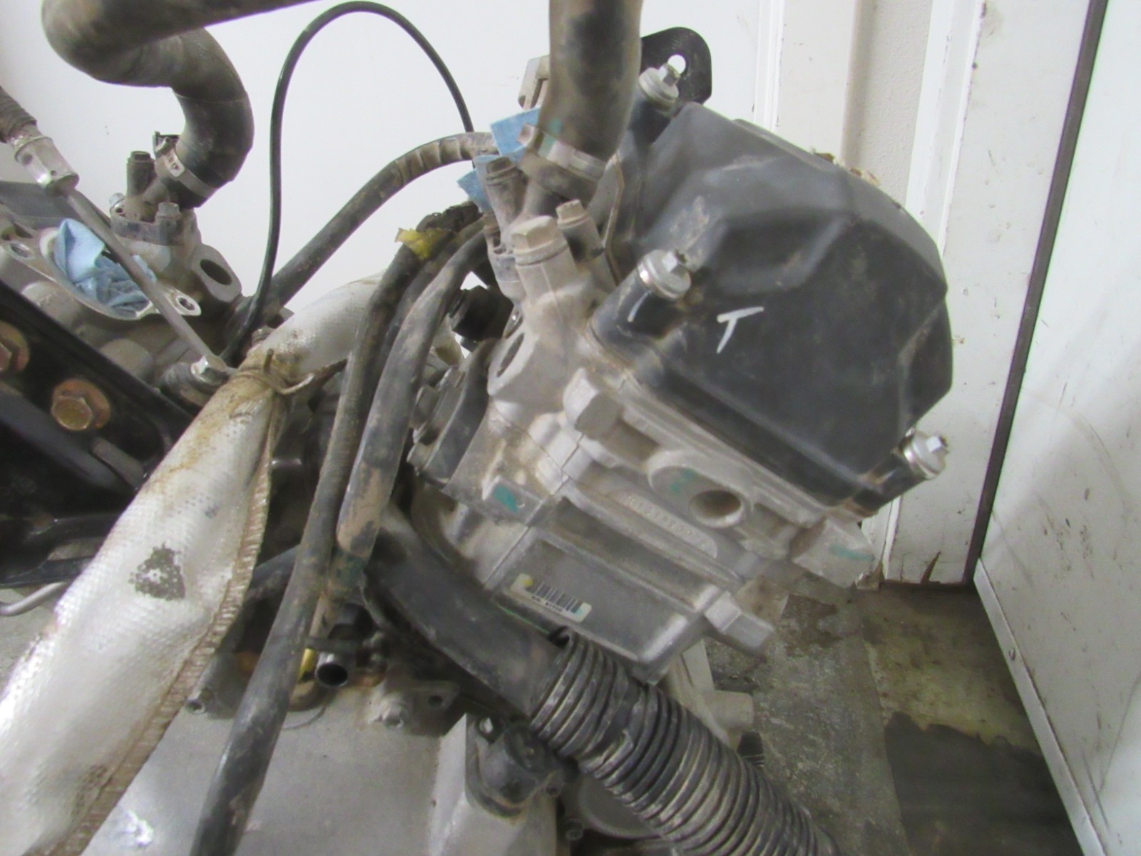 16 CAN-AM MAVERICK MAX 1000R TURBO ENGINE MOTOR CASES CRANK HEAD CAMS OEM #1008