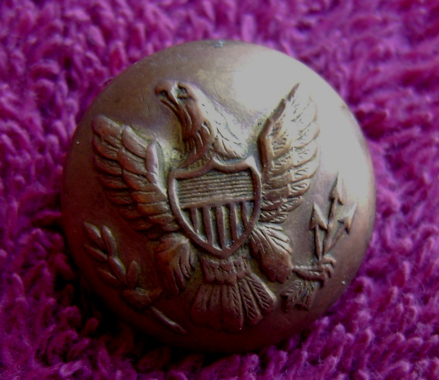 (4) NON DUG CIVIL WAR FEDERAL EAGLE COAT SIZE BUTTONS