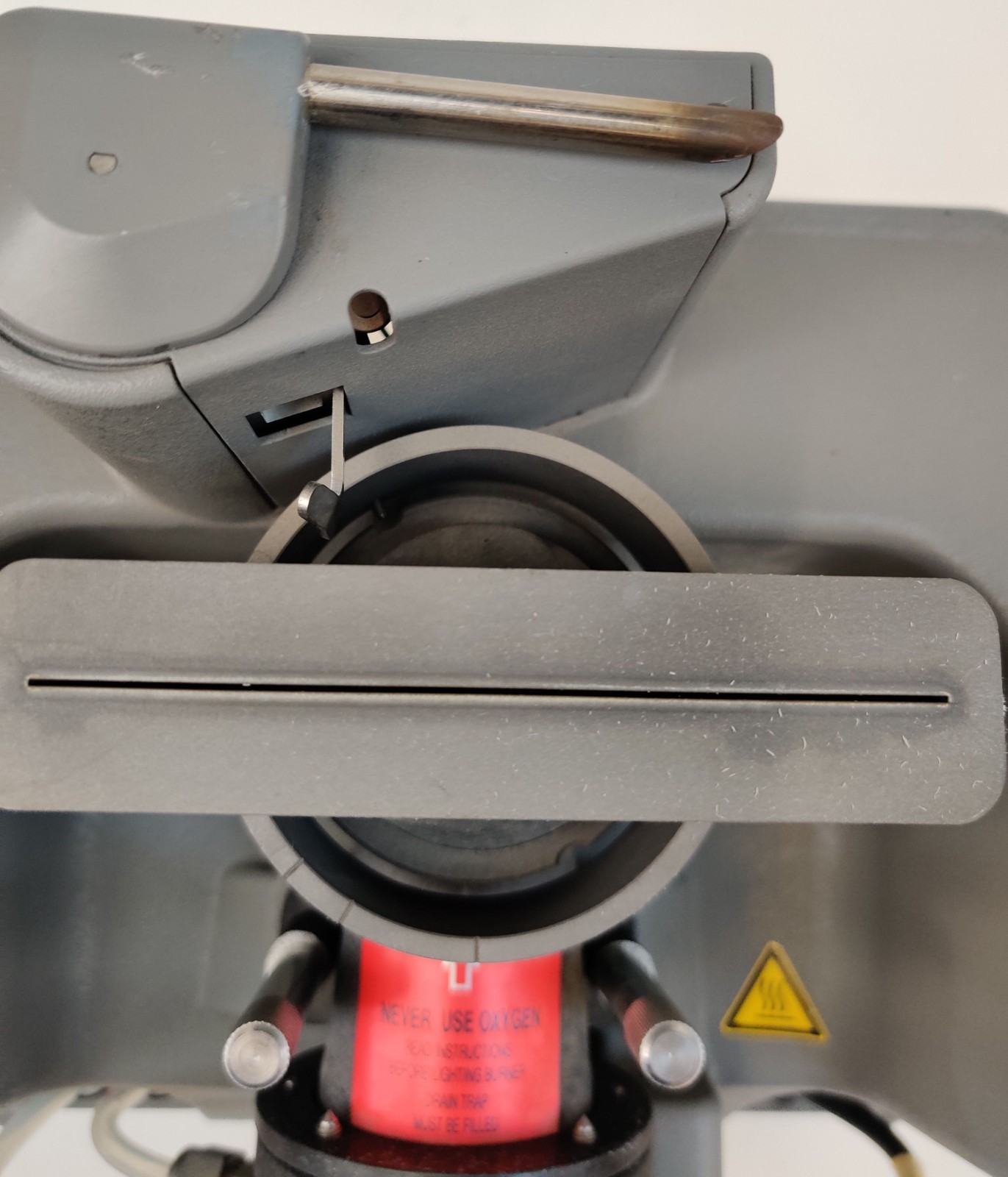 PerkinElmer AAnalyst PinAAcle 03030352 SS Neb, Burner Head Assy N0400102 Tested