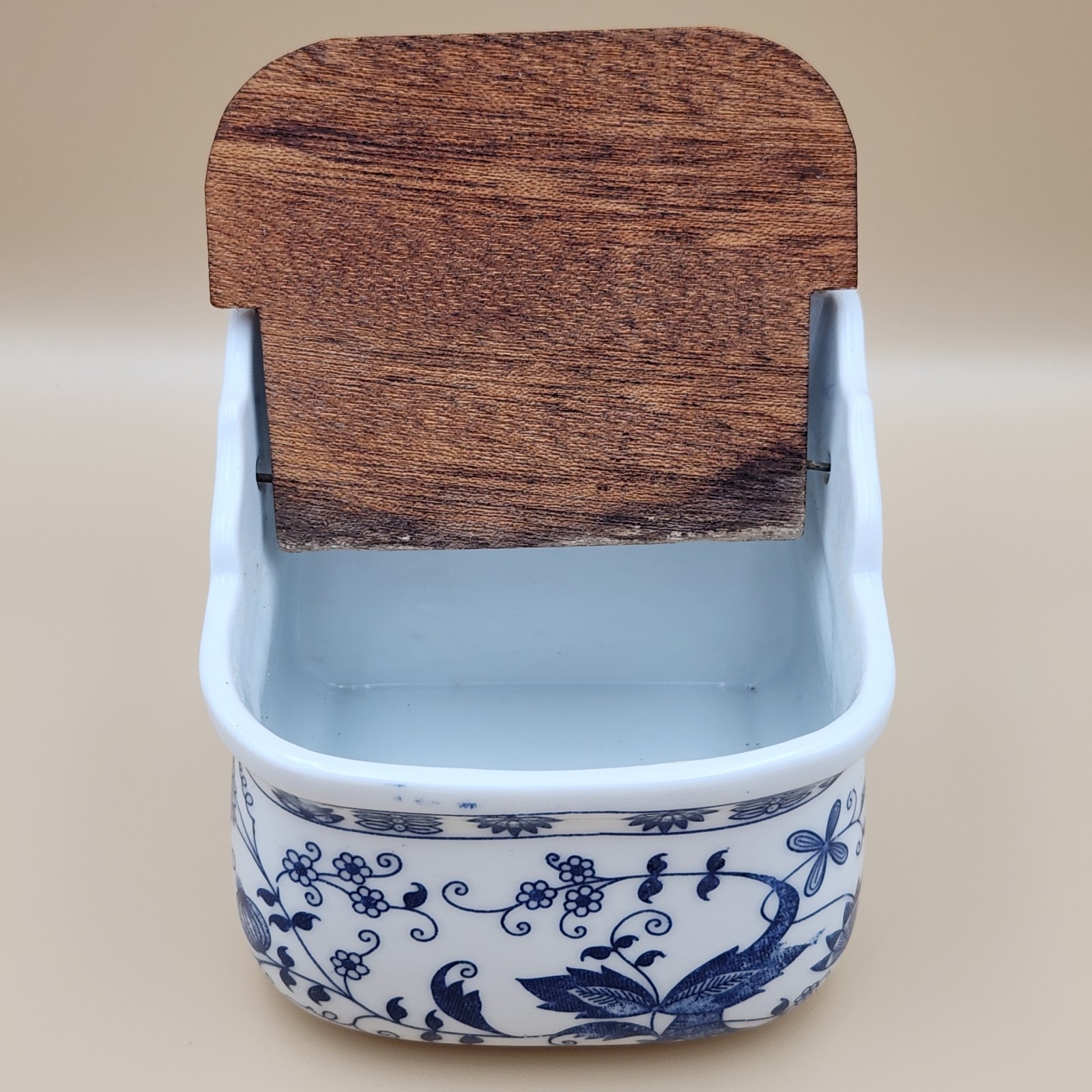 Vintage Vienna Woods Blue Onion Danube Porcelain Wall Hanging Salt Cellar Box