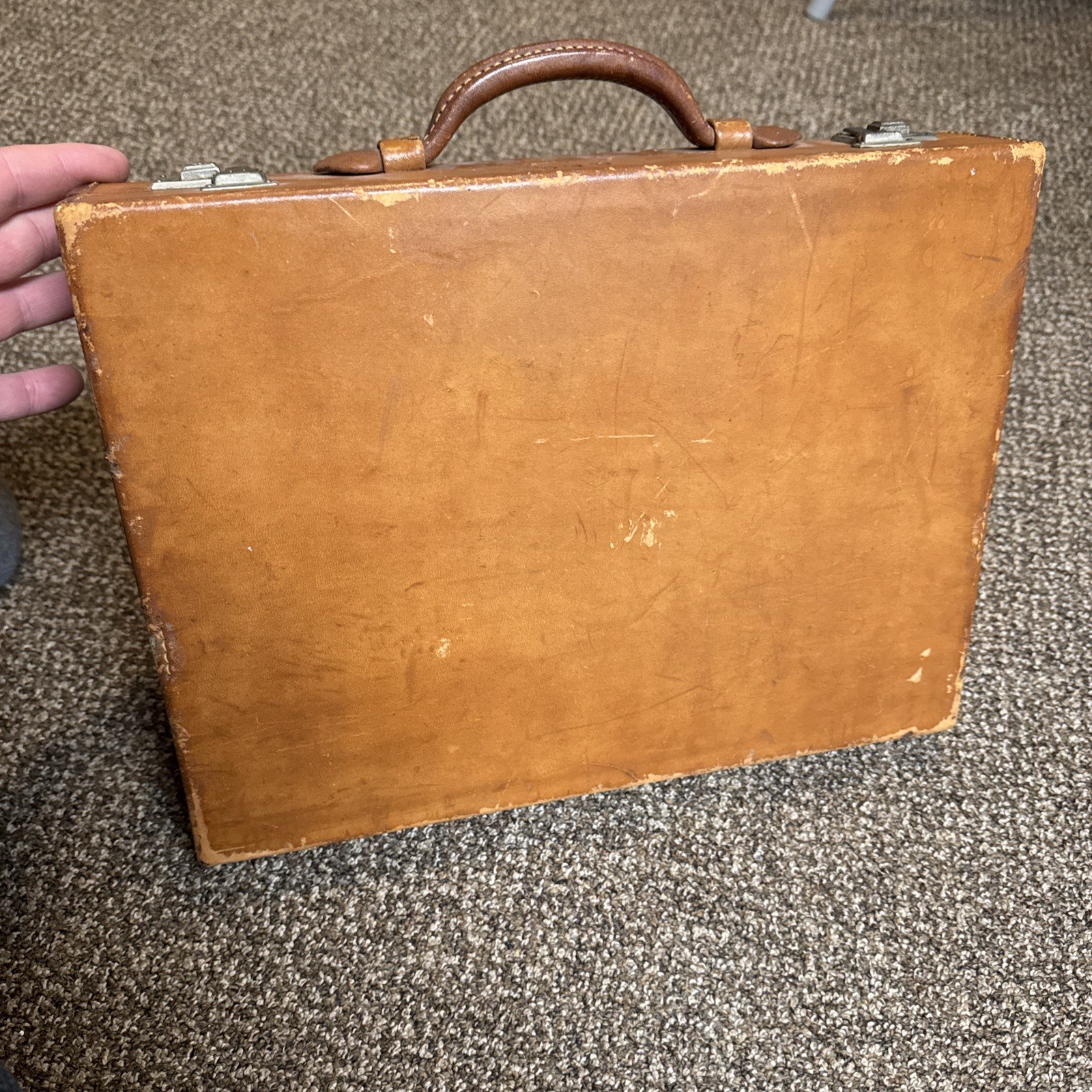 Abercrombie & Fitch Leather Prohibition Bootlegger Briefcase Liquor Flask 2x64oz