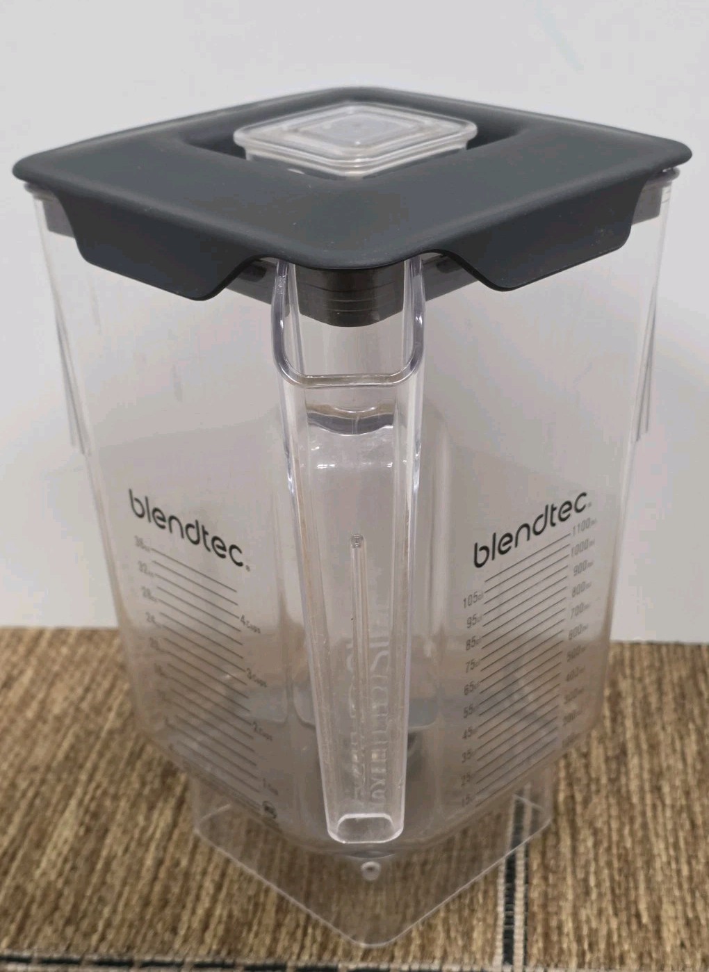 Blendtec Professional 800 Black CQB1 Commerical Blender