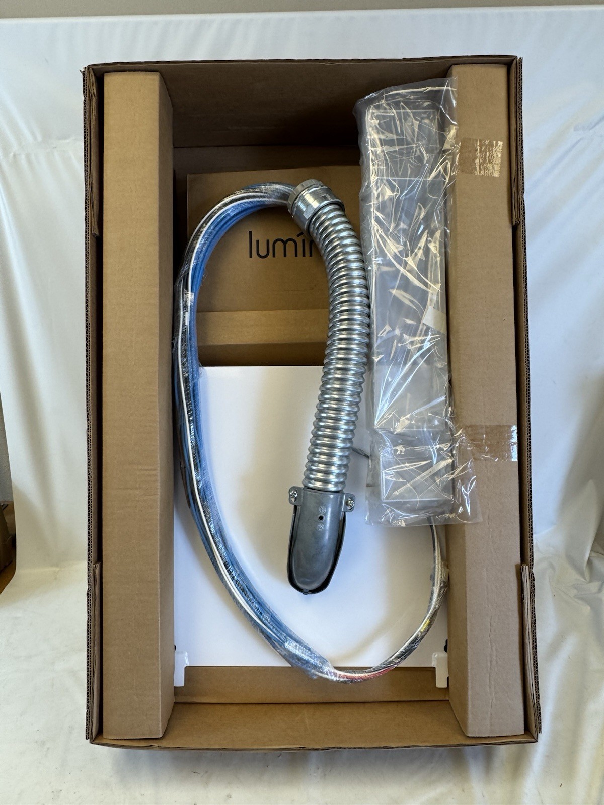 Lumin LSP-DC Smart Electrical Panel for Solar Storage 120-240 VAC, 60Hz -Indoor