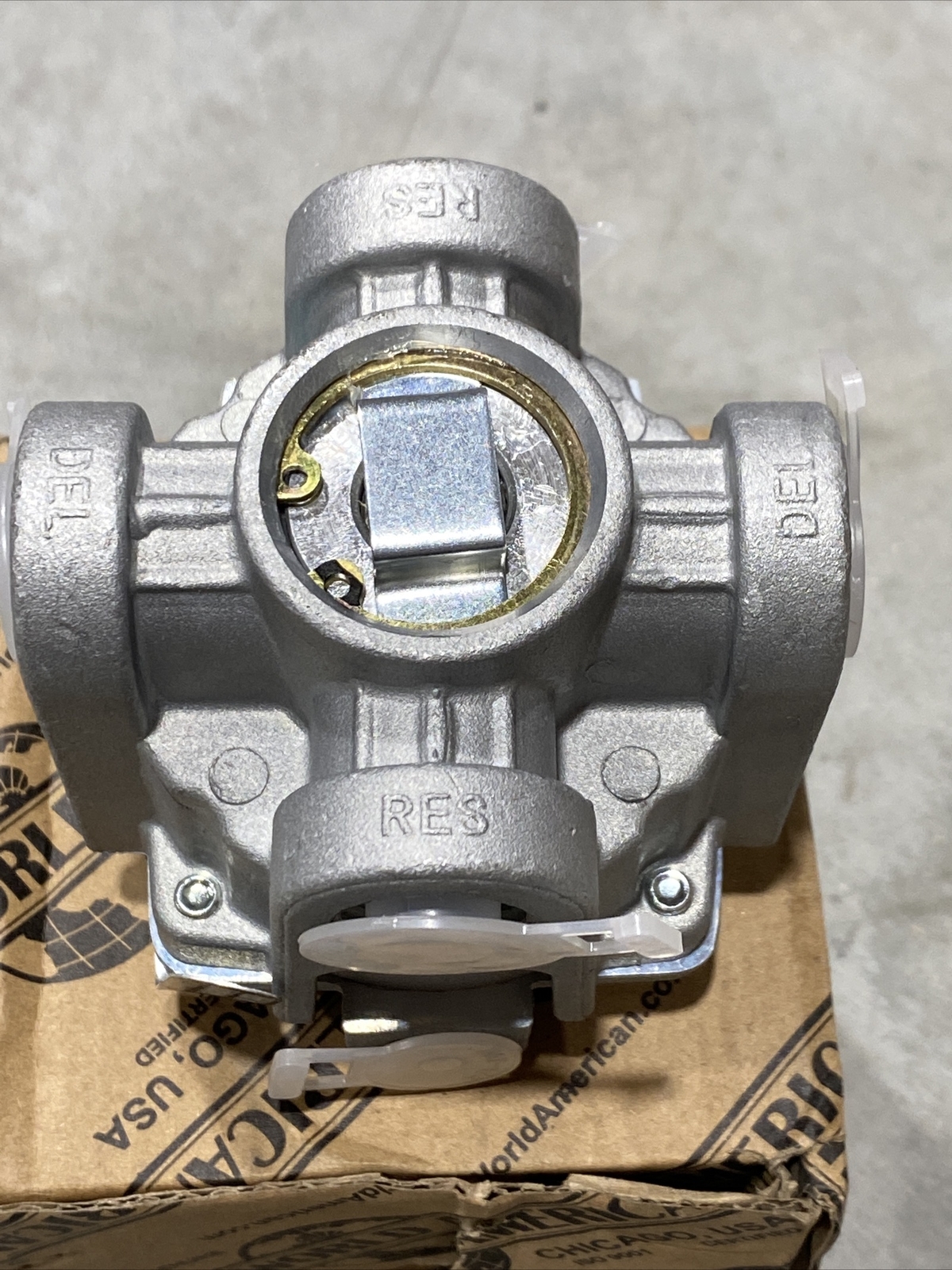 World American WAKN28510 Relay Valve RG3 New