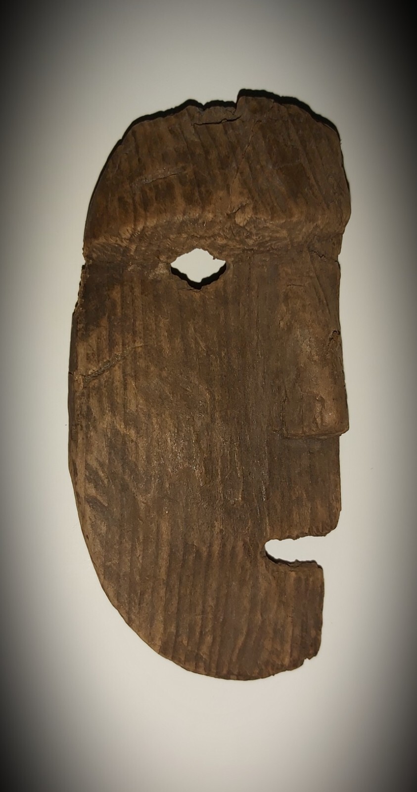 Akaska Native; Inuit / Inupiat, Shaman's Maskette (ancient).