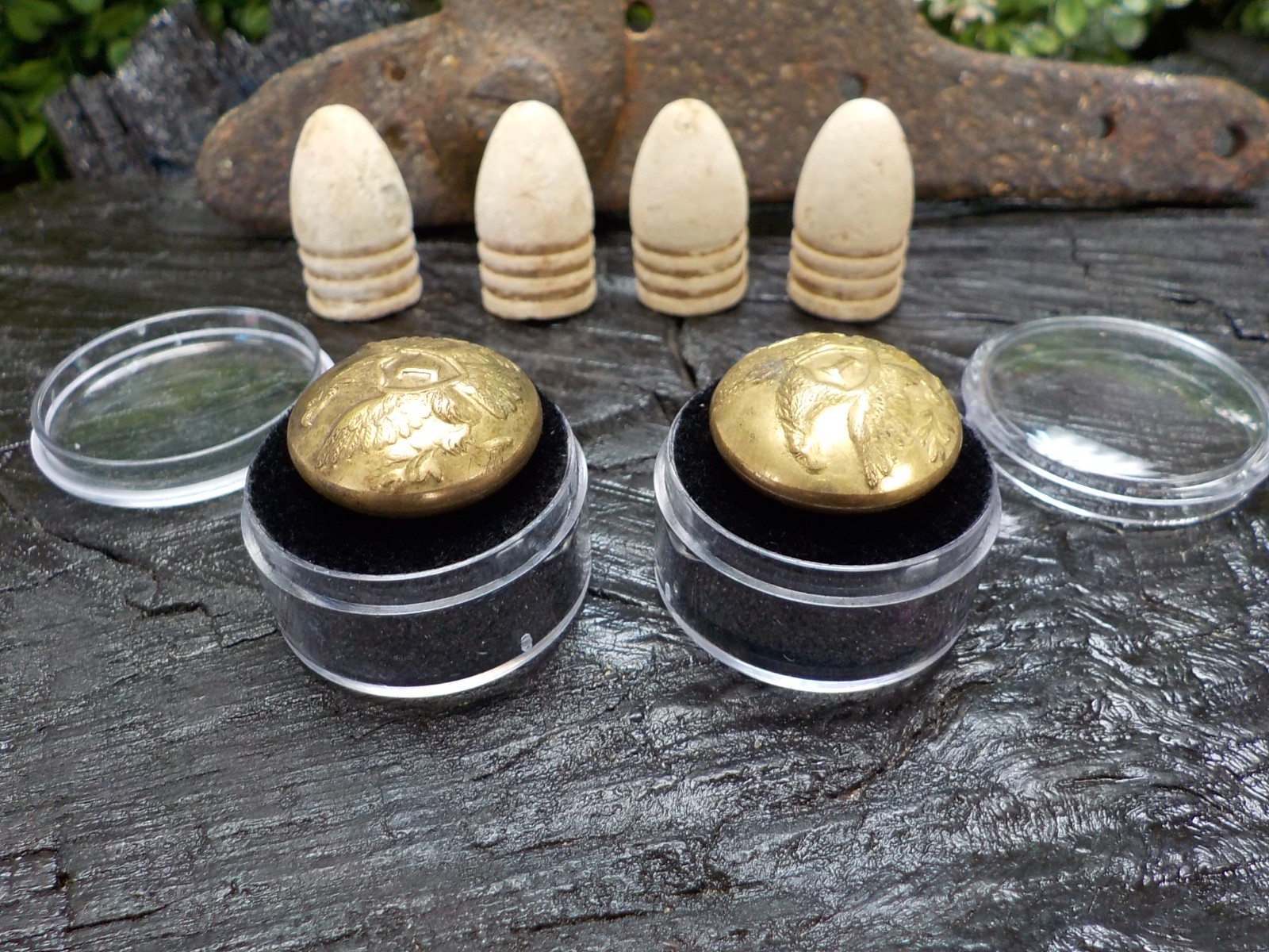 Old Rare Vintage Antique Civil War Relic Infantry Buttons Lockplate Bullets