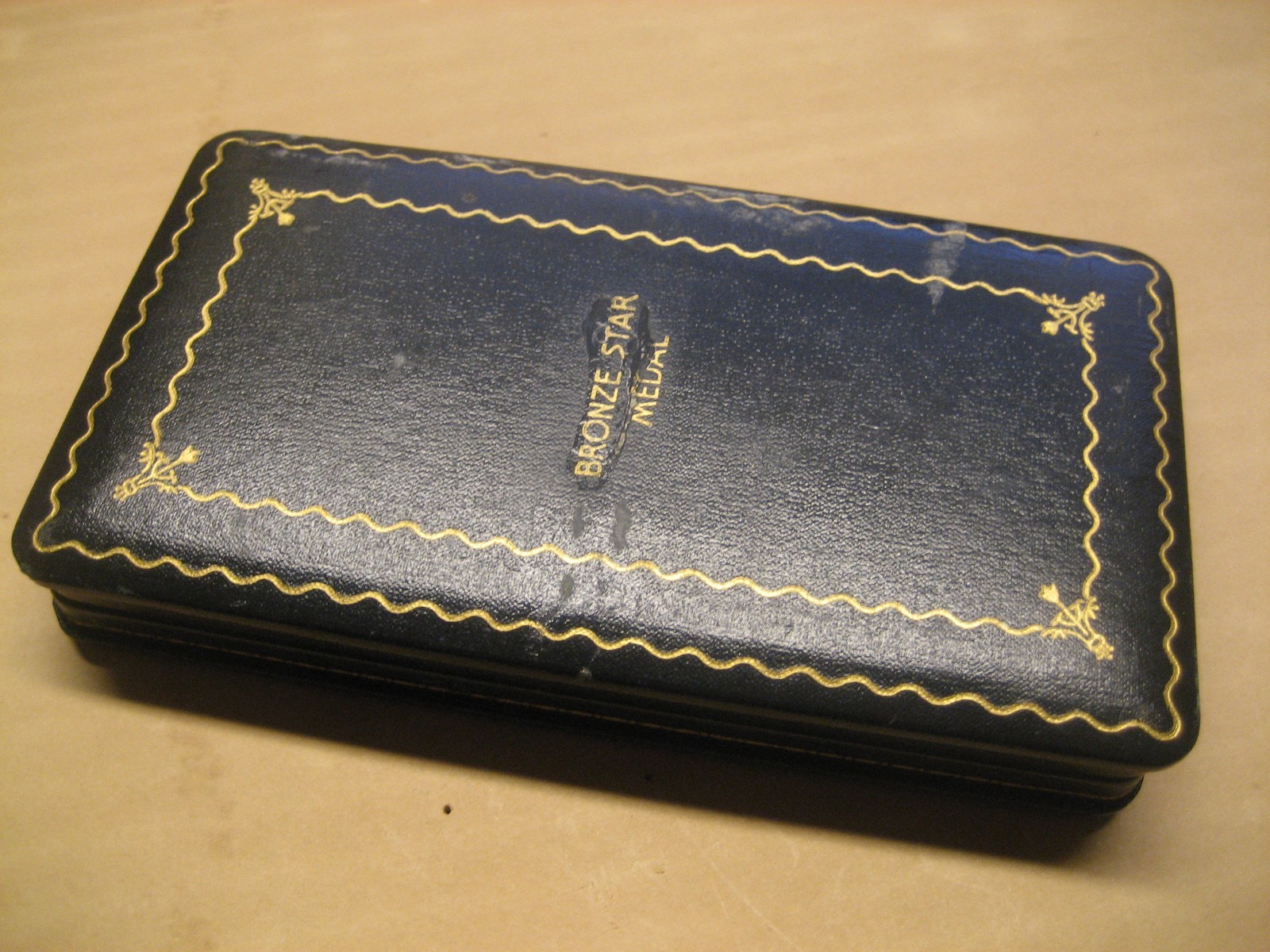 Medal Box for Bronze Star Medal ww2, coffin type