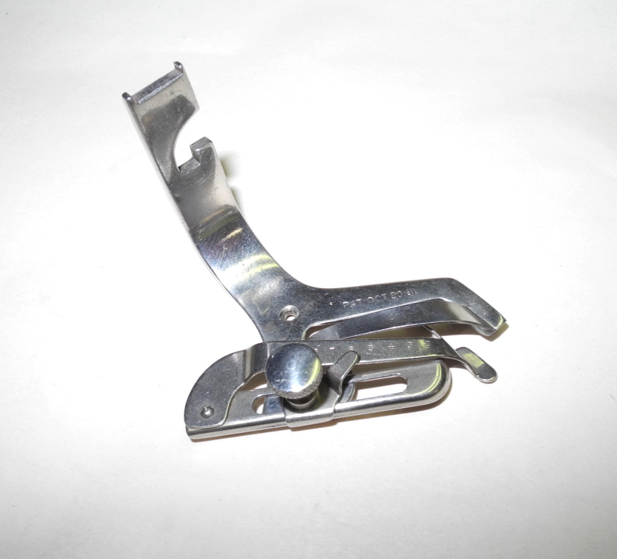 VINTAGE WHEELER & WILSON AND SINGER ACCESSORY BOX LOADED WITH PARTS, GOOD SHAPE