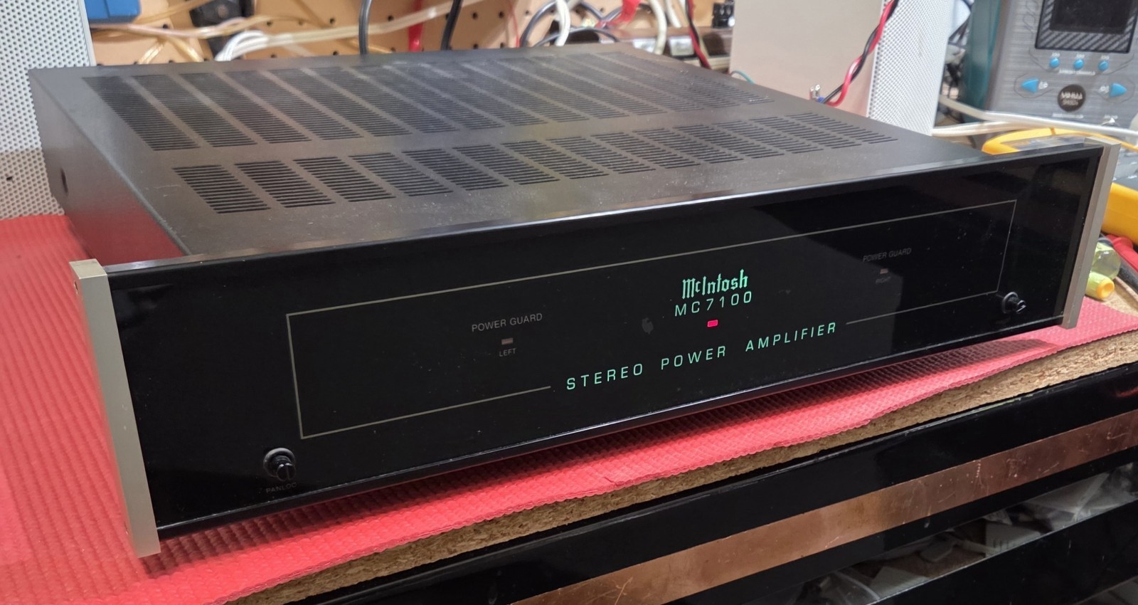 McIntosh MC7100 Solid State Power Amplifier - Very Good Condition