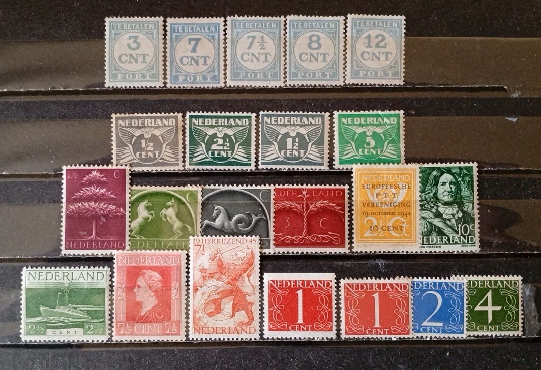 WA60 - NETHERLANDS 1921/46 - Lot 22 MH Stamps