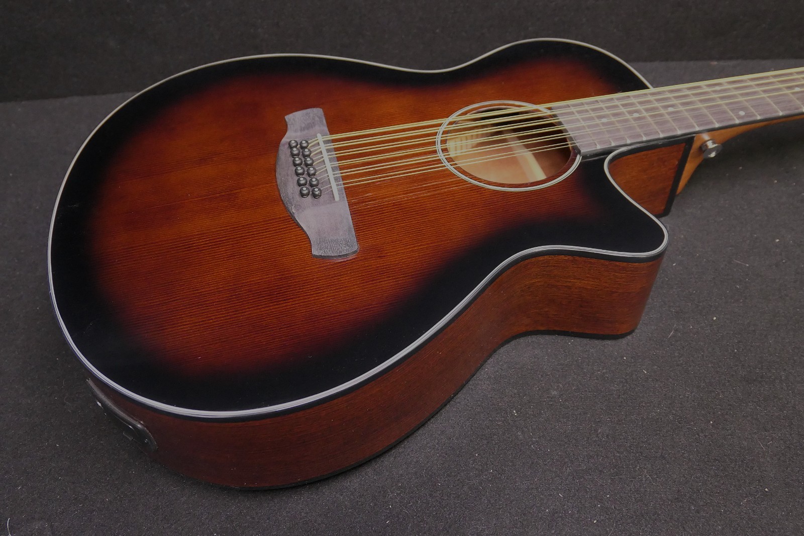 IBANEZ AEG5012 DVH 12 STRING Acoustic-Electric Active EQ VINTAGE SUNBURST
