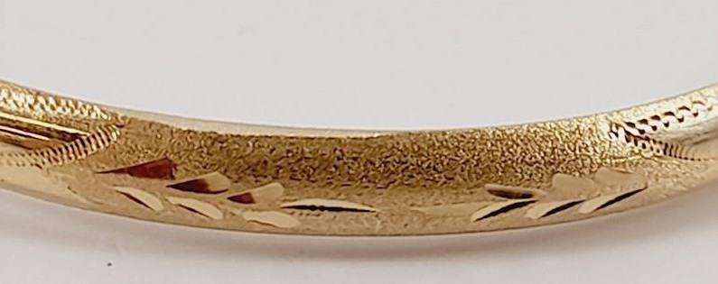 5.5" Vintage R&D 14K Yellow Gold Engraved Hinged Childs Bracelet 4.4g