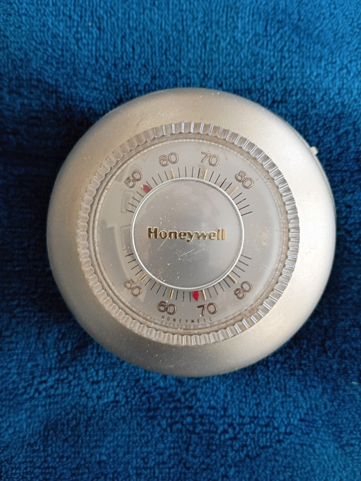 Vintage Honeywell T87F 2873 Tradeline Wall Thermostat Gold.