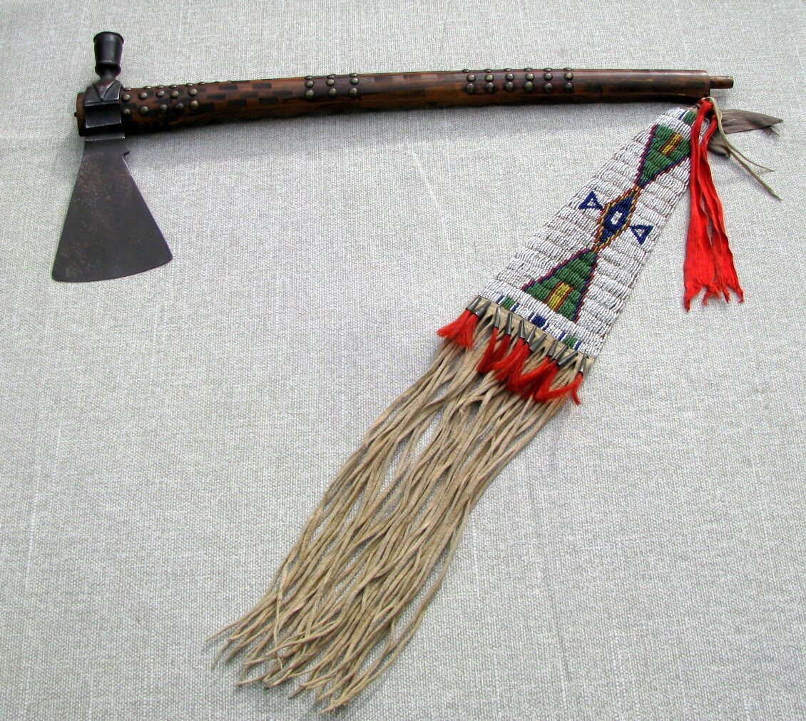 FINE ANTIQUE PLAINS INDIAN PIPE TOMAHAWK 100 TACKS/FILE BURNS 5 COLOR BEAD DROP