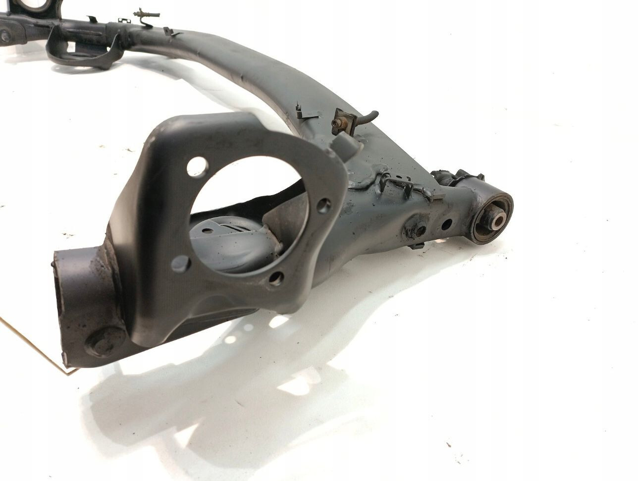 2004-2010 Toyota Sienna Rear Loaded Axle Torsion Beam - 4WD / 2WD 42110-08040