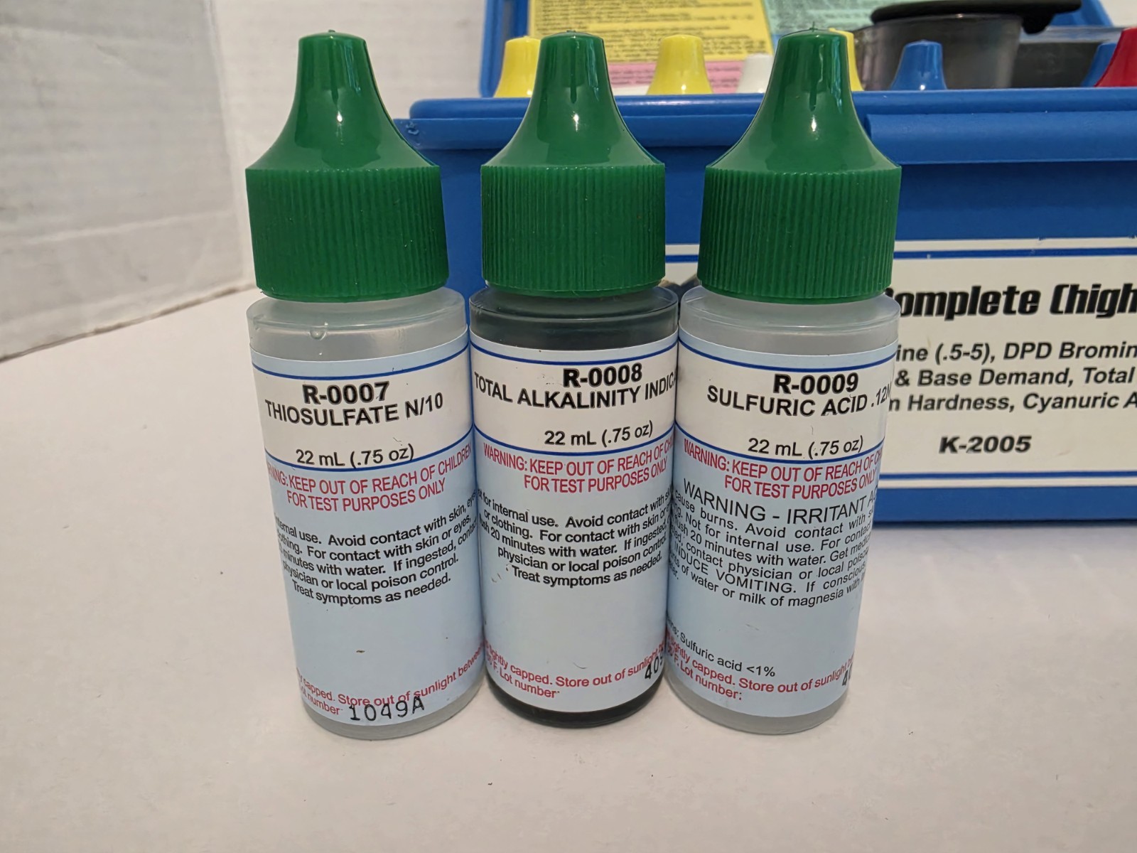 Taylor K-2005 Complete (High) Pool & Spa Water Test Kit – Clean – Mostly Full