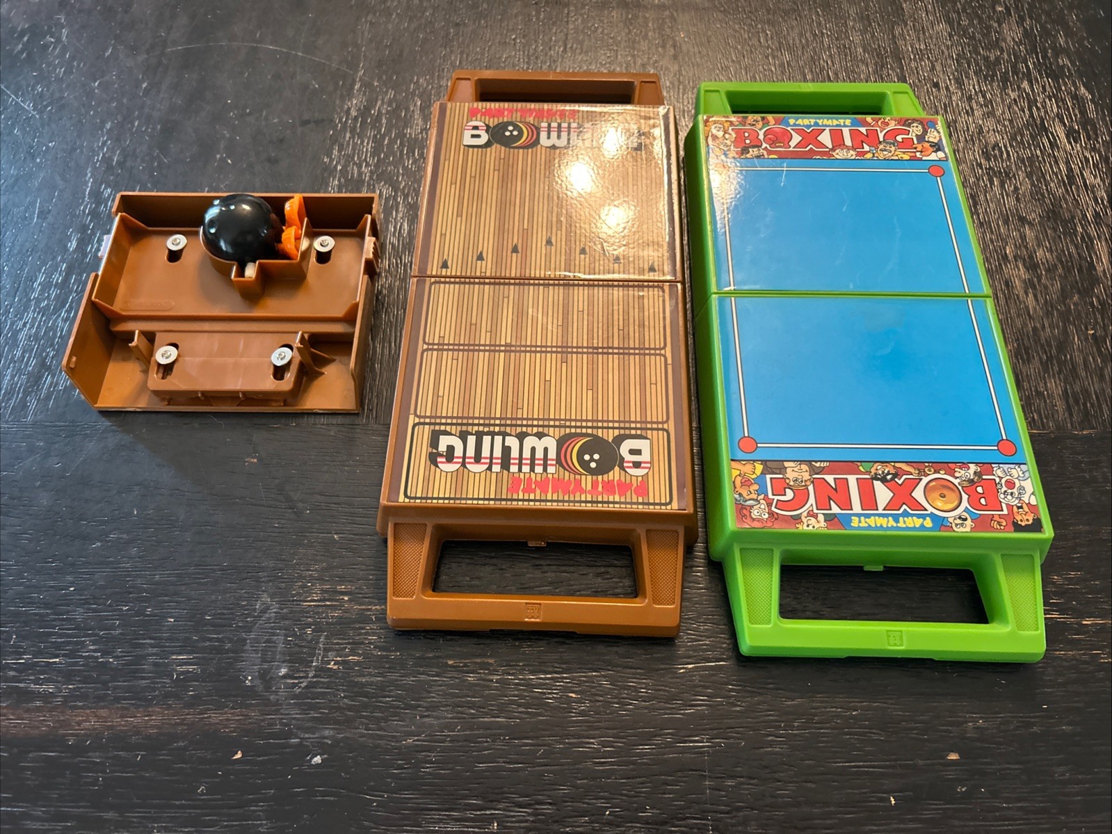 Tomy Vintage Bowling Game Table Top Wind-Up Bowling Ball Boxing Case