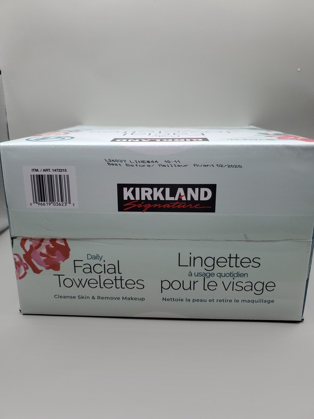 Kirkland Signature Daily Facial Towelettes Makeup Remov 180Ct US SELLER BB 02/28