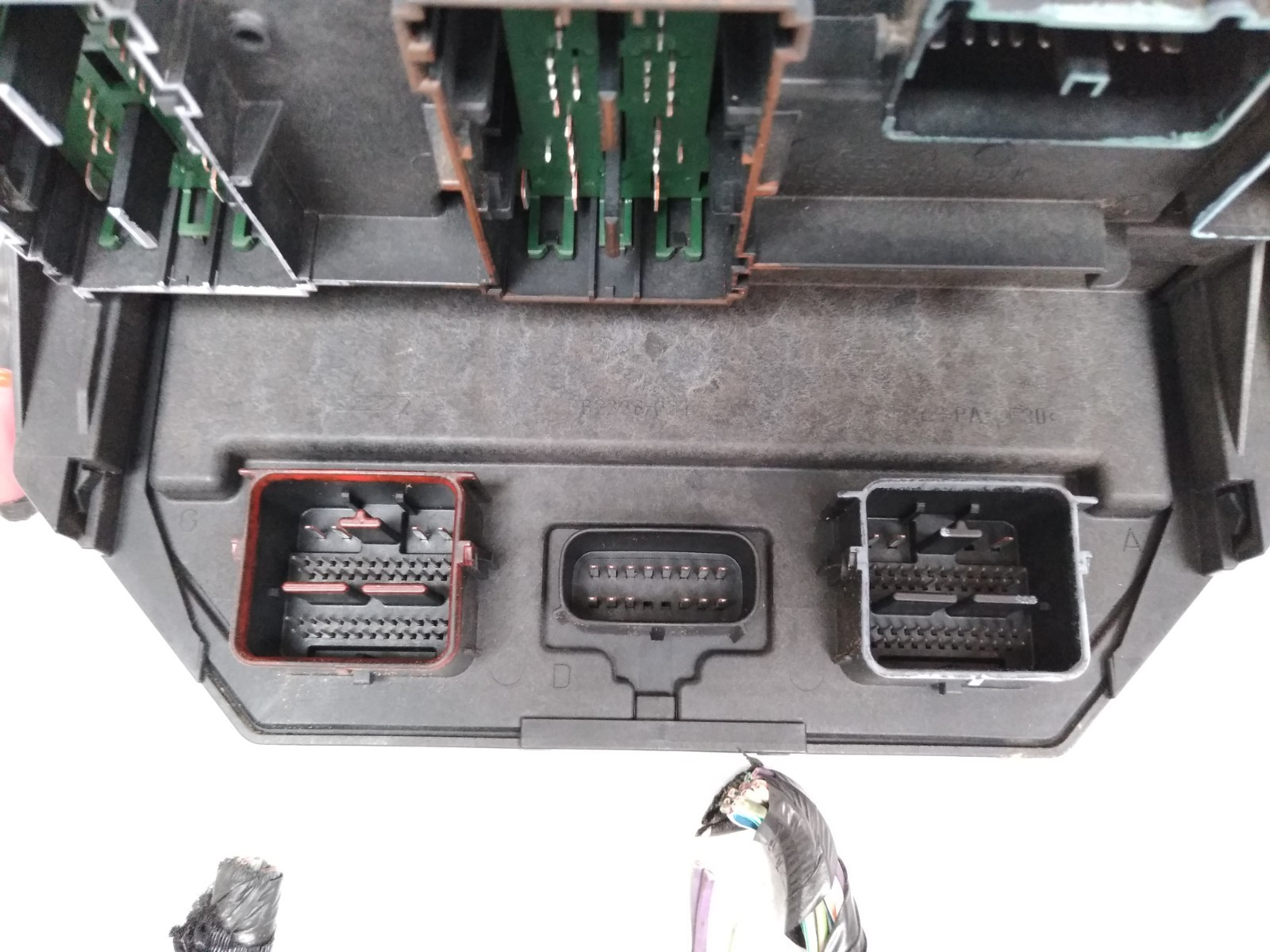 04692300AC Jeep 2009 2010 Liberty Fuse Box Dodge Nitro Front Relay Engine OEM J8