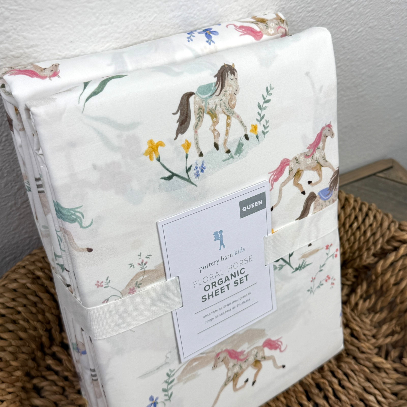 POTTERY BARN KIDS FLORAL HORSE ORGANIC COTTON SHEET SET, QUEEN ~ MULTI