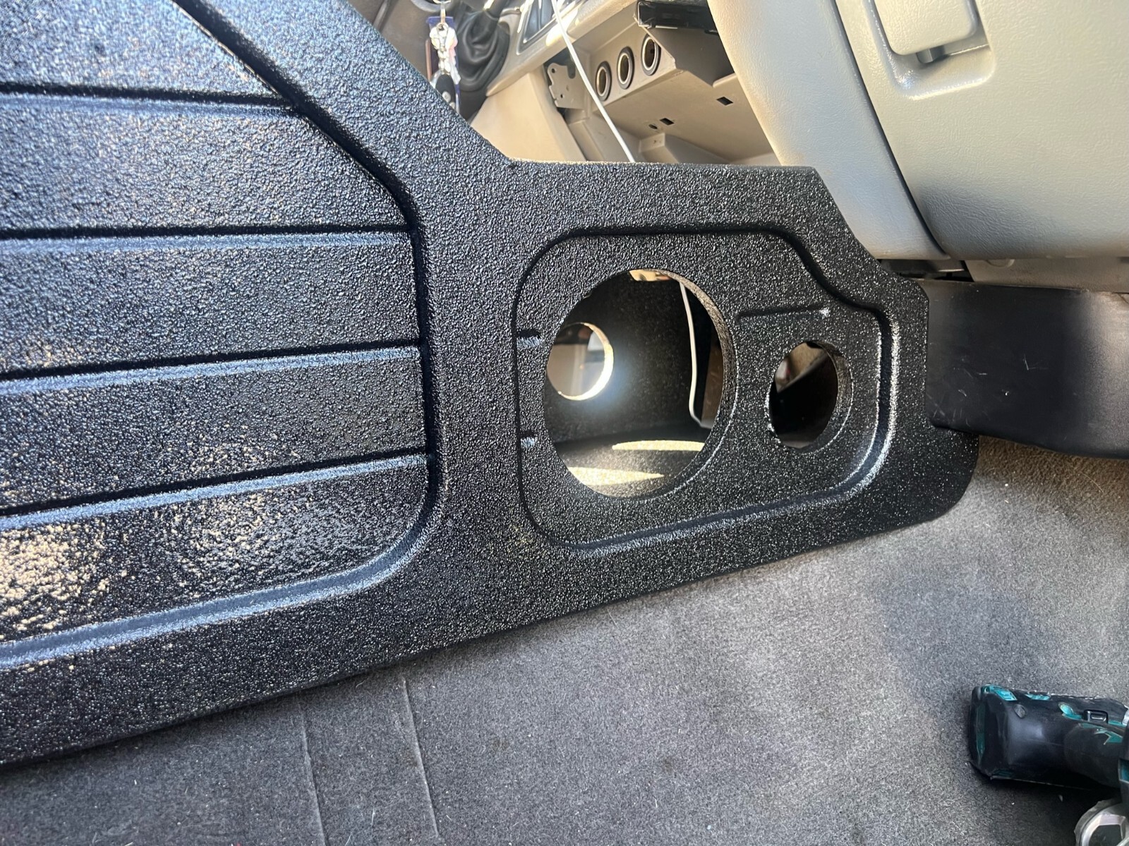 Chevy Silverado Gmc Sierra 99-06 Center Console Subwoofer Box For 1x12"