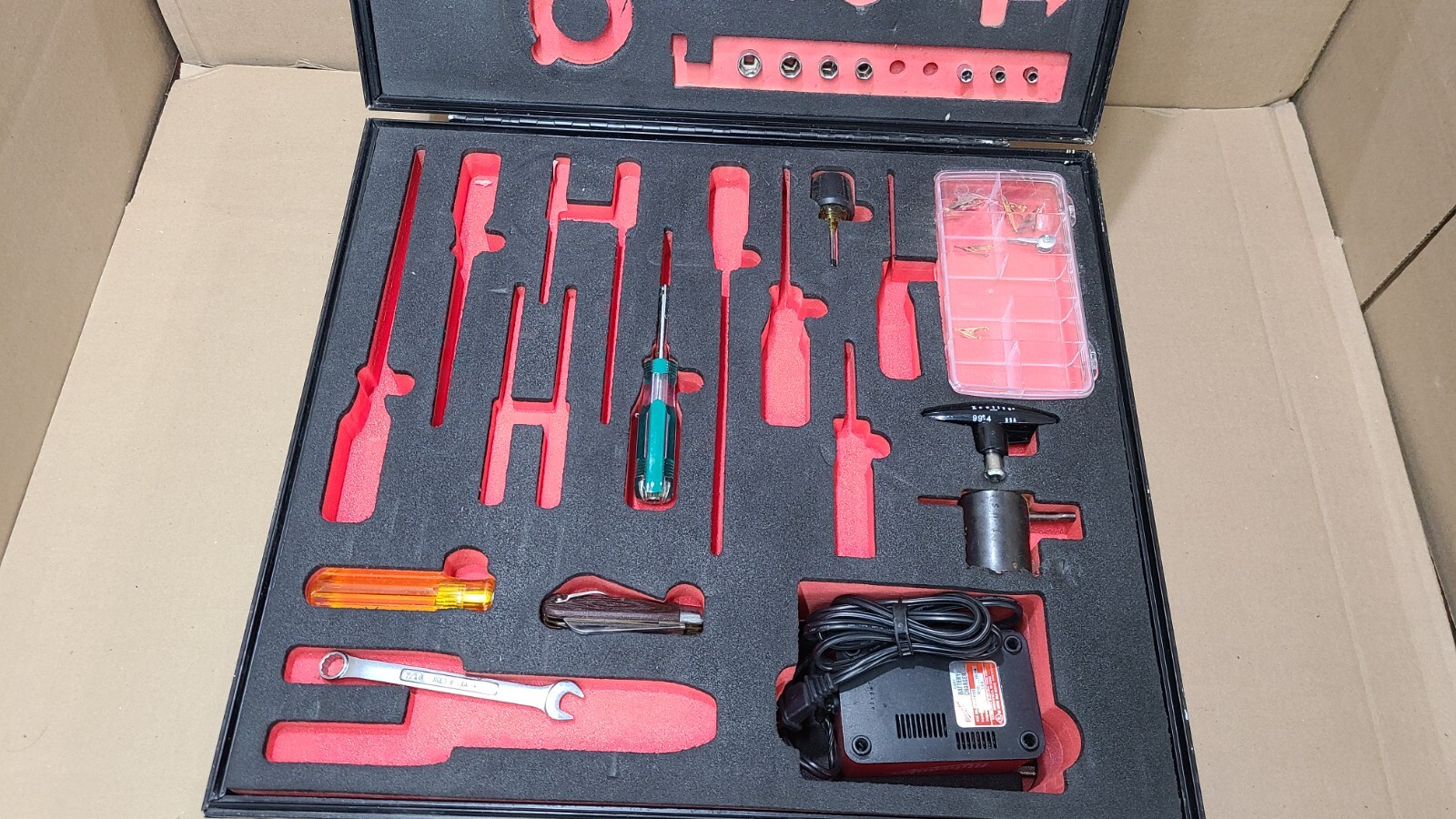 LotP TK-105 A/G Kippertool Military Electronic System Tool Kit in Wilson case