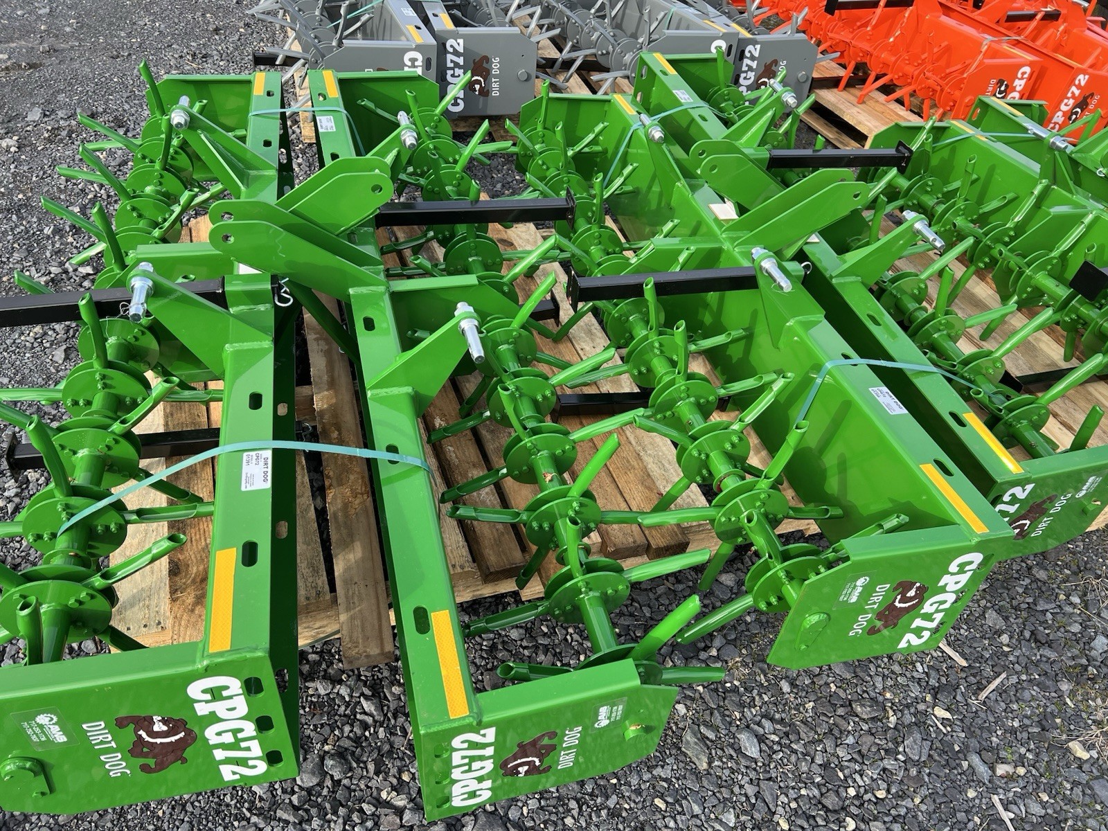 New Dirt Dog Plug Core Aerator 6' in Green