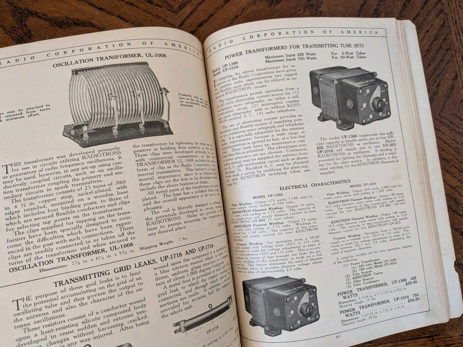 1922 RCA Radio Enters The Home ( Cover Missing )