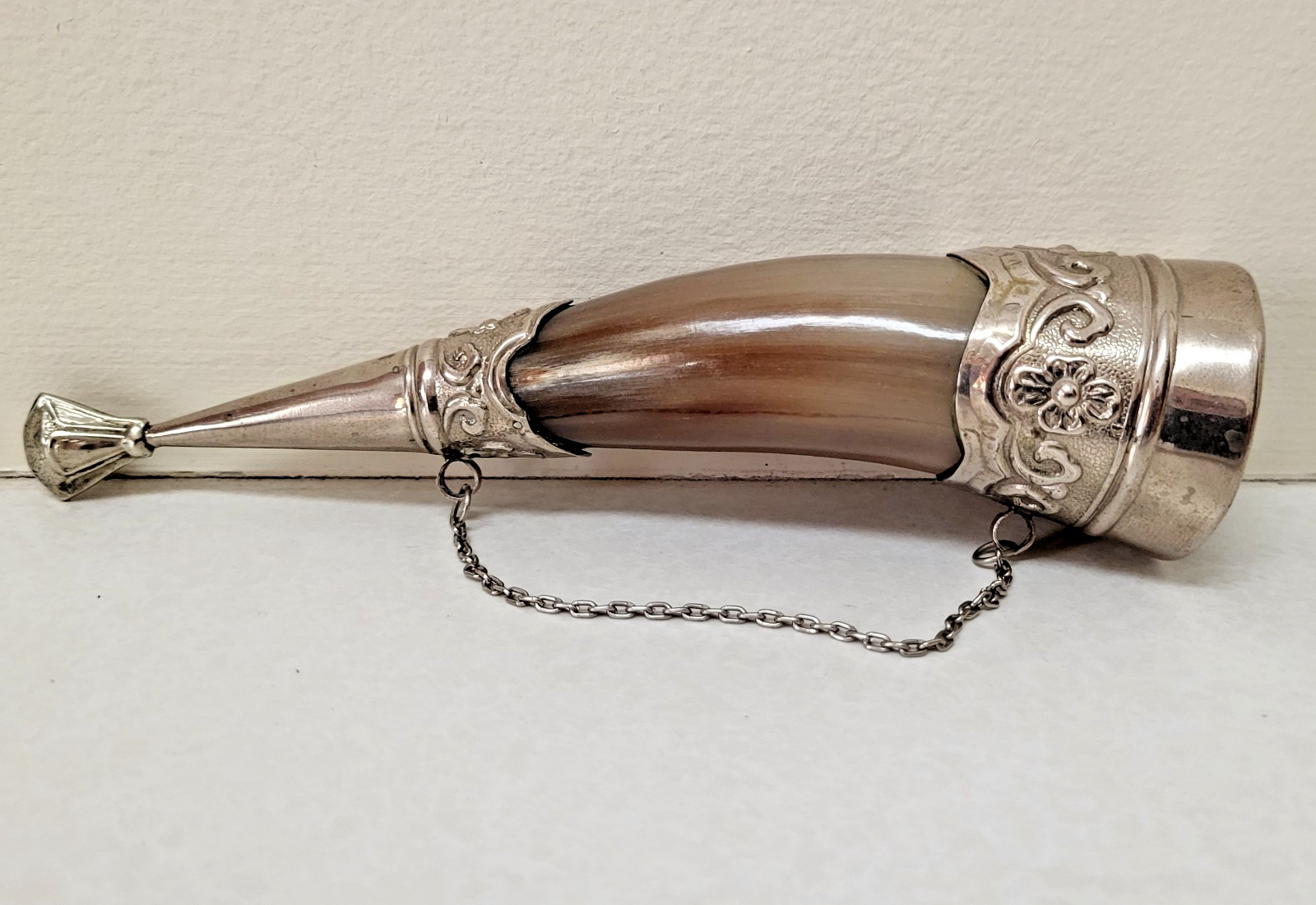 Vtg Horn Wine Cup Silver Trim Embossed Chain Ceremonial Ox Bull Bovine Scottish