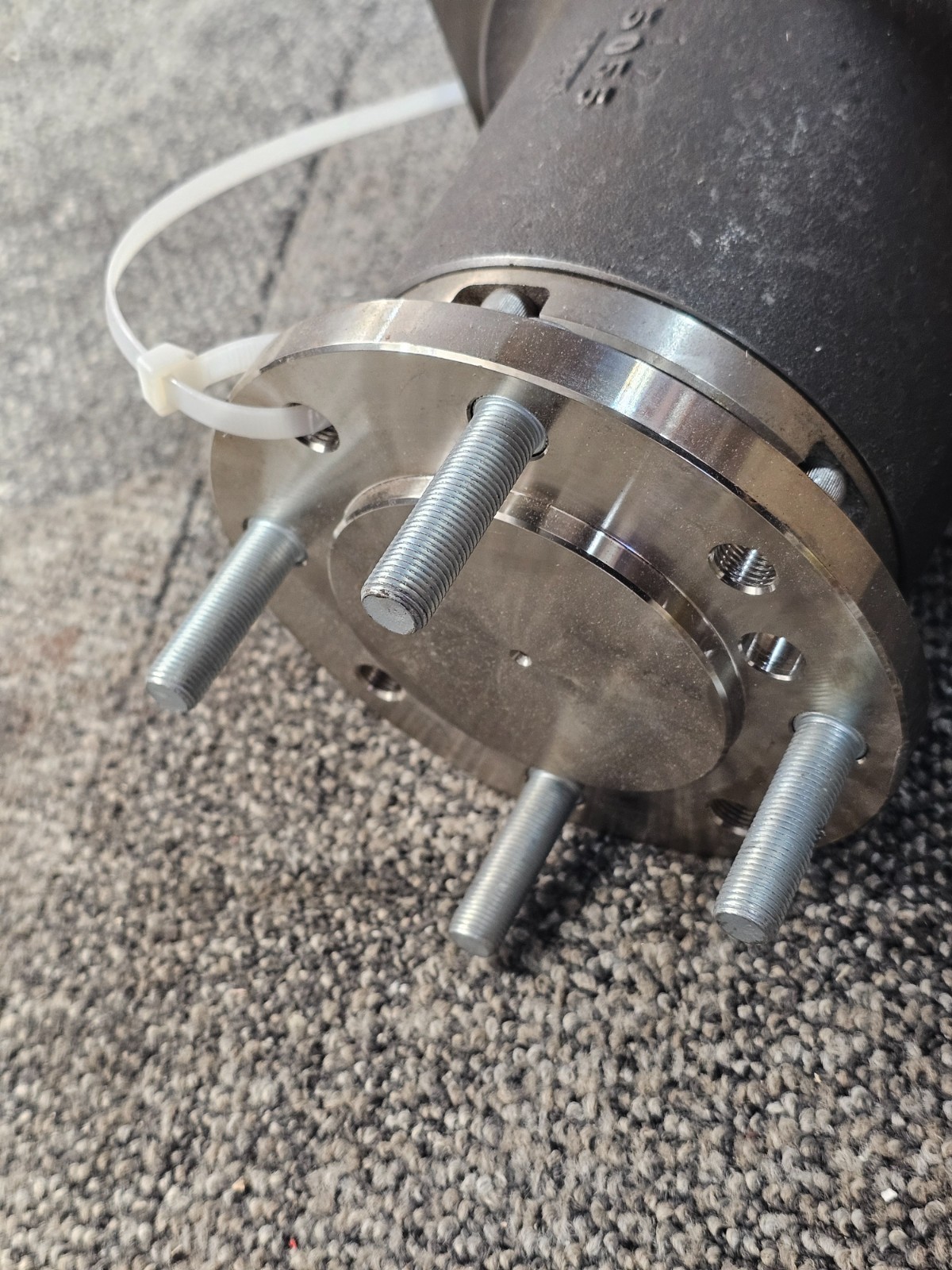 Heco 16CF2-05-8-MAC-A22 Gear Hydraulic Motor 4-Bolt for MacNeil Conveyor