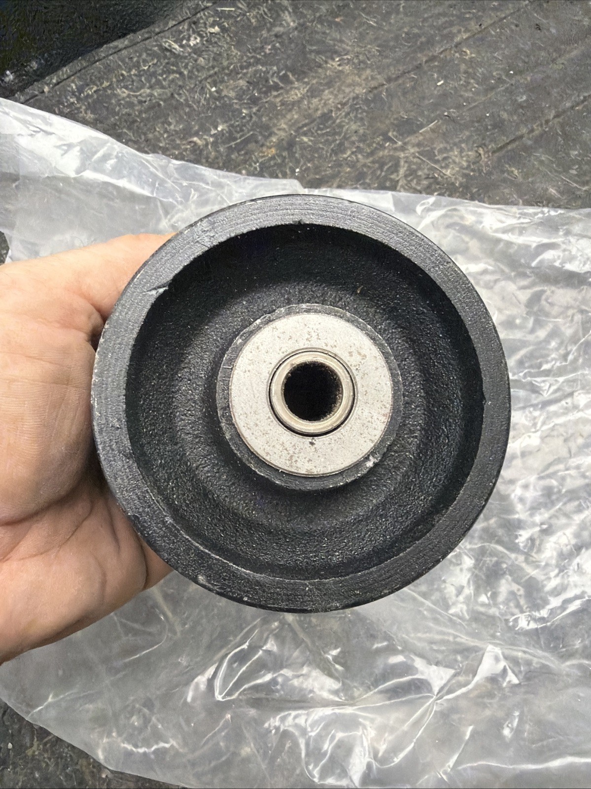 Grainger Iron V-Groove Track Industrial Cart Wheel 4" 29XU90 800lb Cap 0420-08