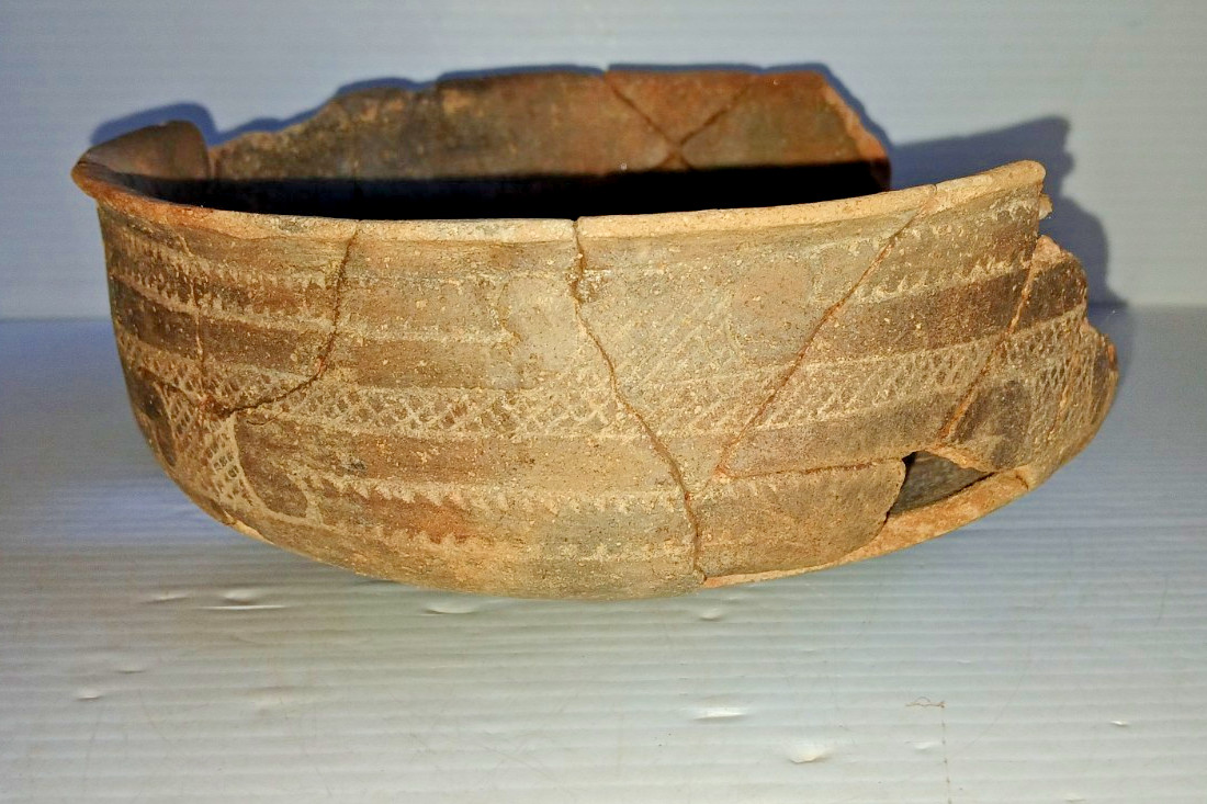 Pre-Columbian Native American Indian Mississippian Partial Pottery Bowl Artifact