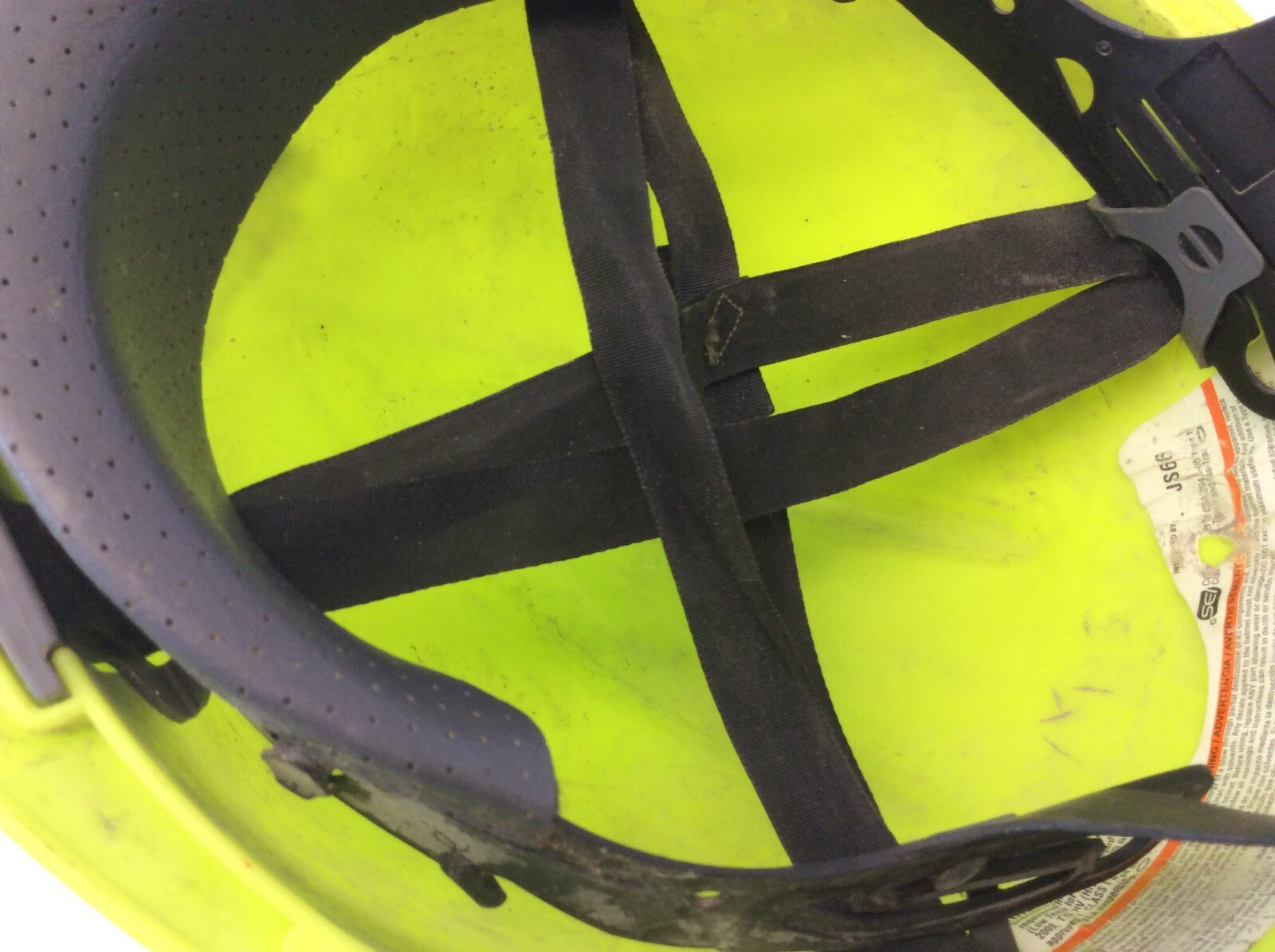 Vintage Used Minerals Technologies Yellow/Green HiViz V-Gard MSA Medium Hardhat