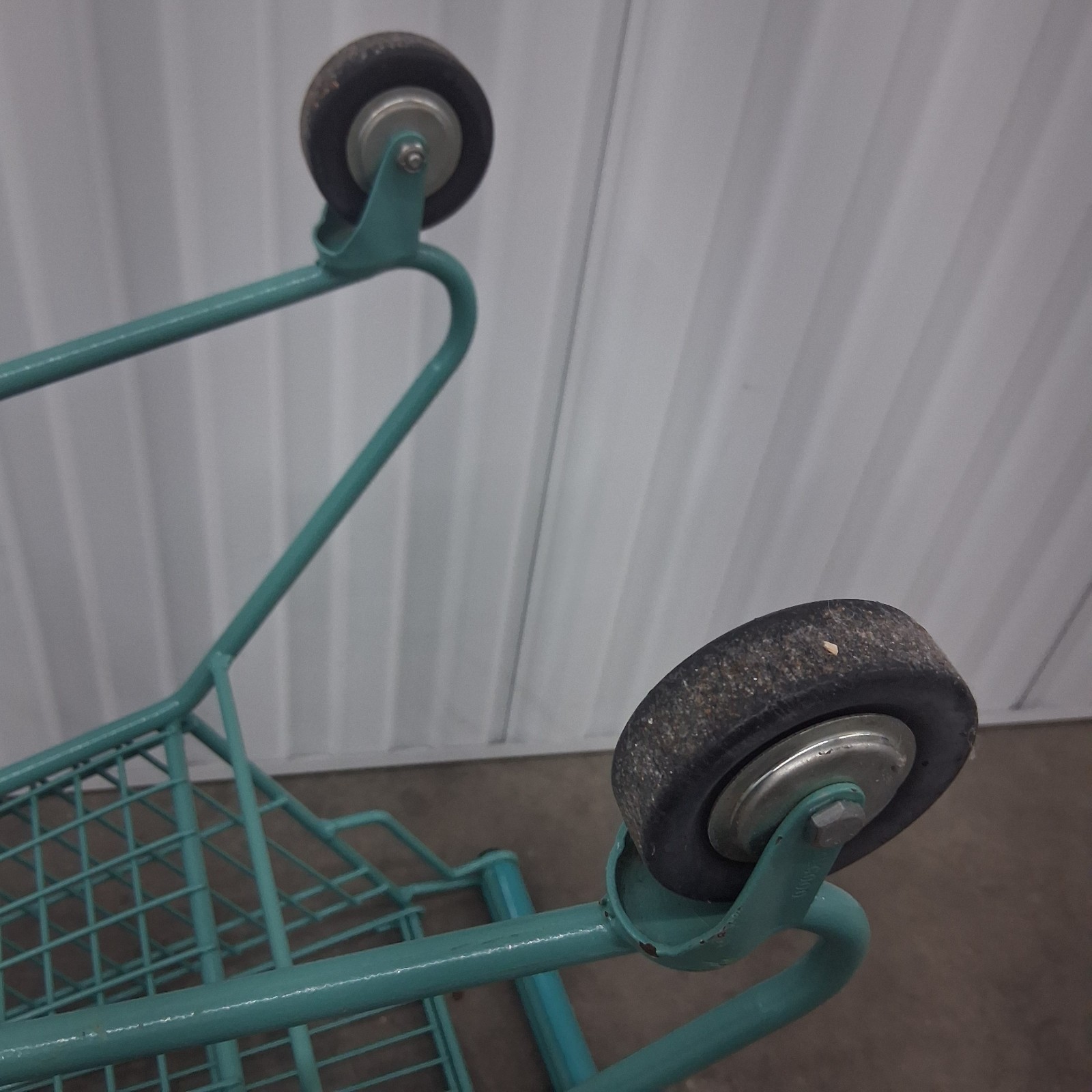Vintage 70's Winn-Dixie Teal Child's Small Shopping Cart 25" Metal Grocery Buggy