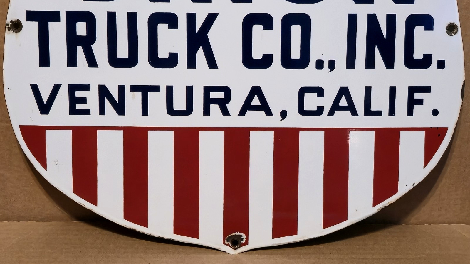 UNION TRUCK CO. VENTURA CALIF Porcelain Shield Sign - RARE!